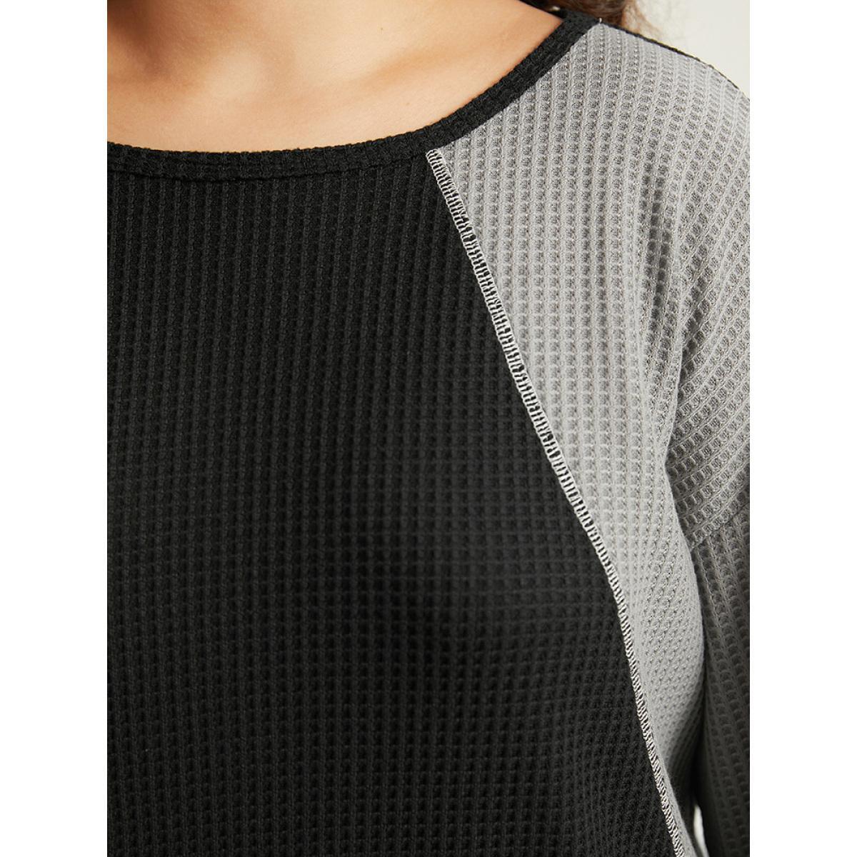 Plus Size Waffle Knit Colorblock Contrast Stitch Sweatshirt Women Black Casual Elastic cuffs Round Neck Dailywear Sweatshirts BloomChic 14-16/1X Product Image