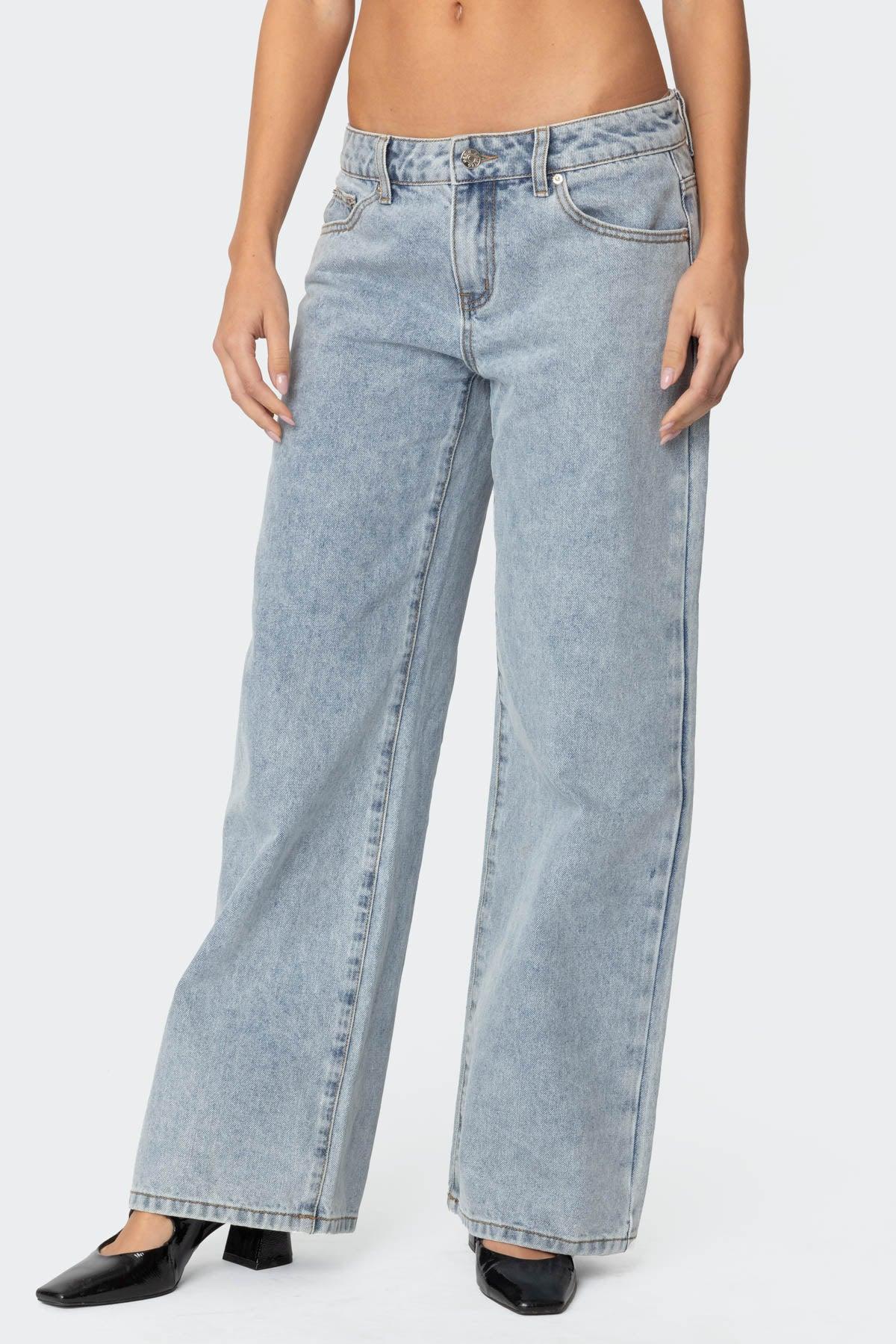 Contrast Heart Washed Low Rise Jeans Product Image