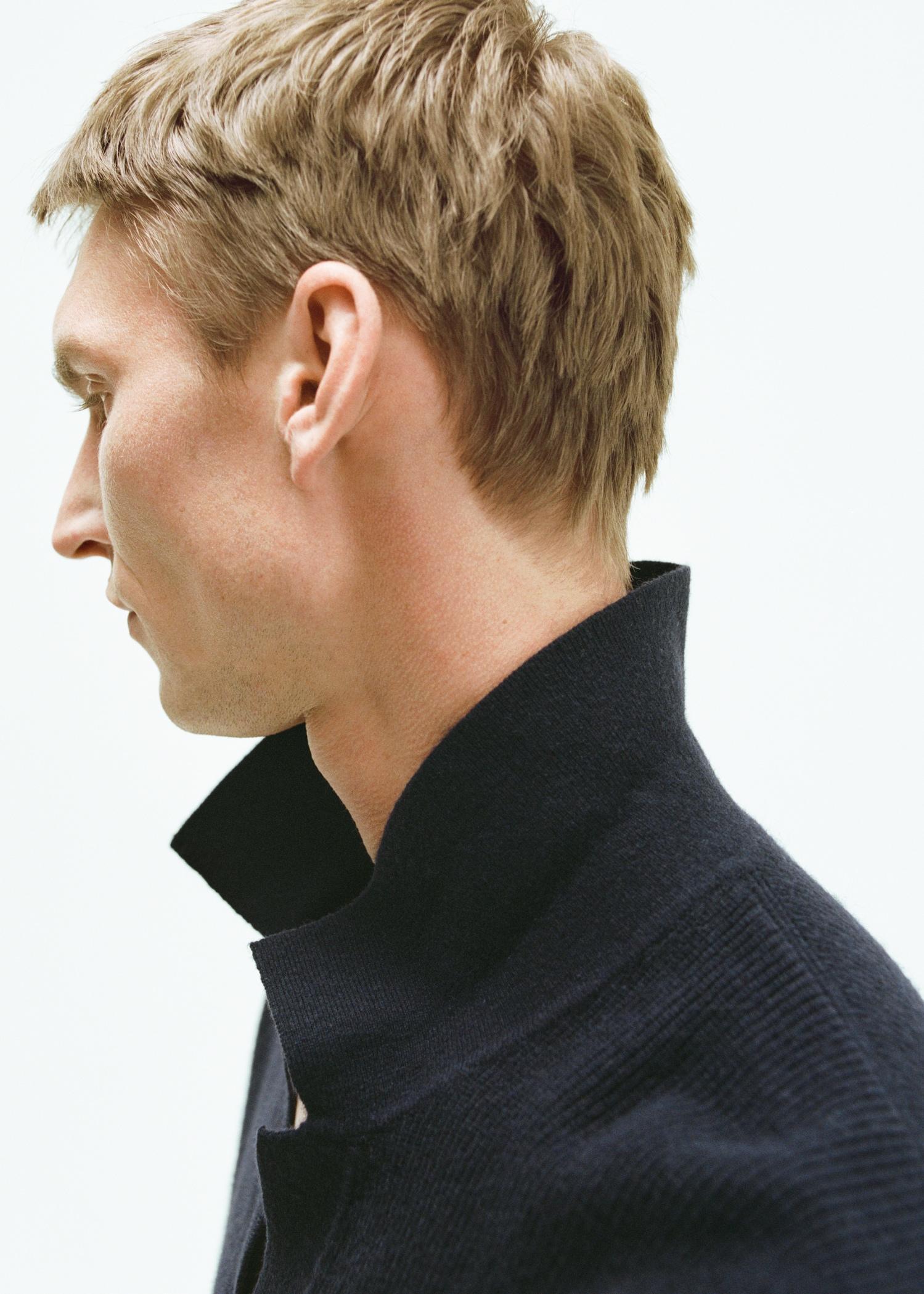 Knitted wool blend polo sweater - Men | MANGO USA Product Image
