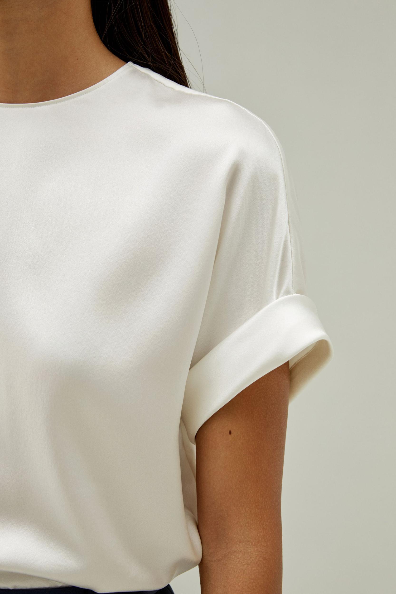 Obliuque Sleeves Round Neck Silk Tee Product Image