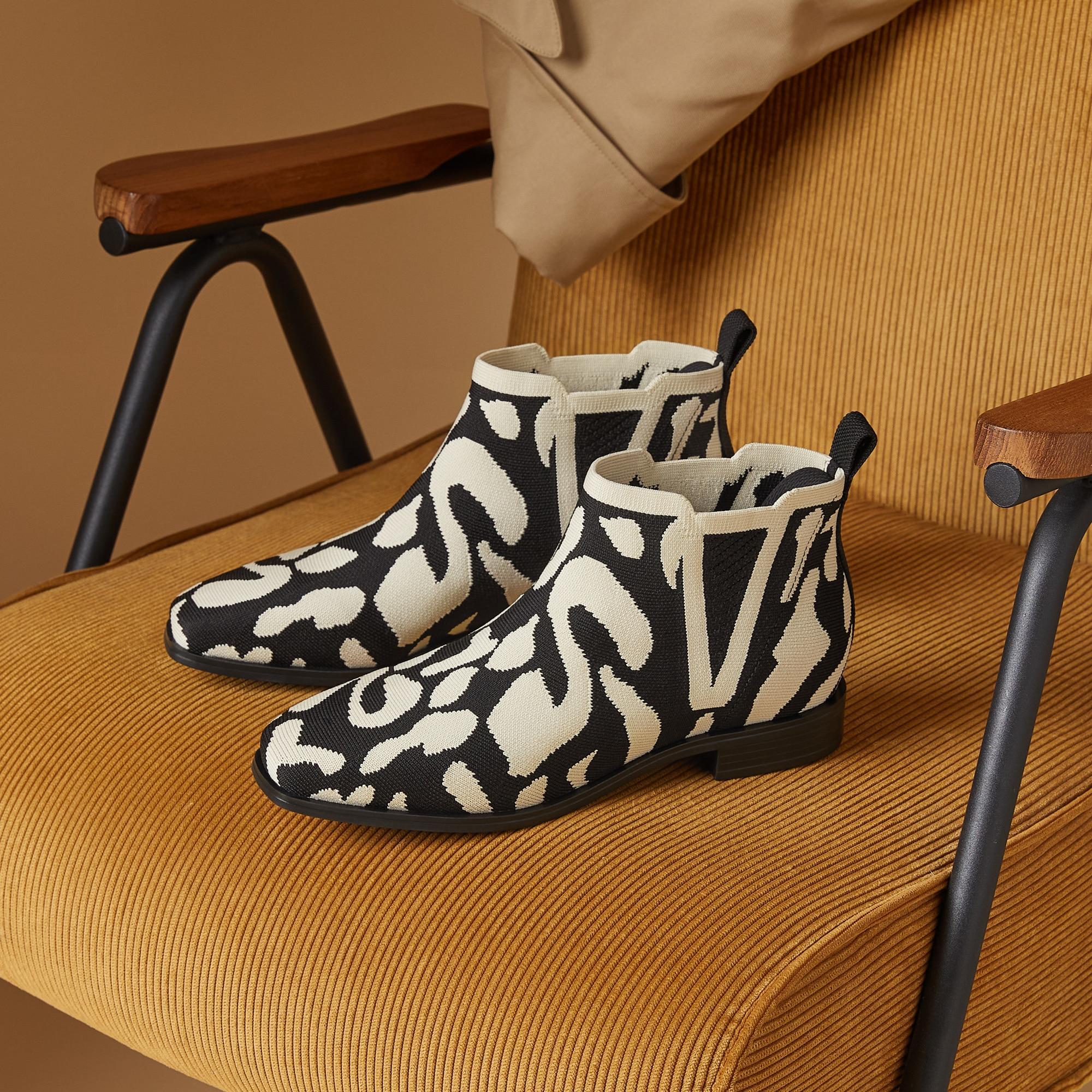 Slip-On Square-Toe Ankle Chelsea Boots (Ryan Slip-On) Product Image