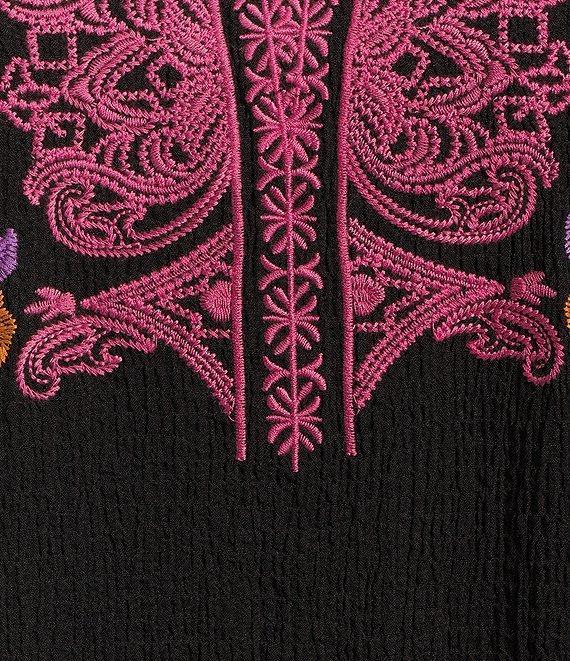 Calessa Petite Size Embroidered Motif Split V-Neck Long Sleeve Tunic Product Image
