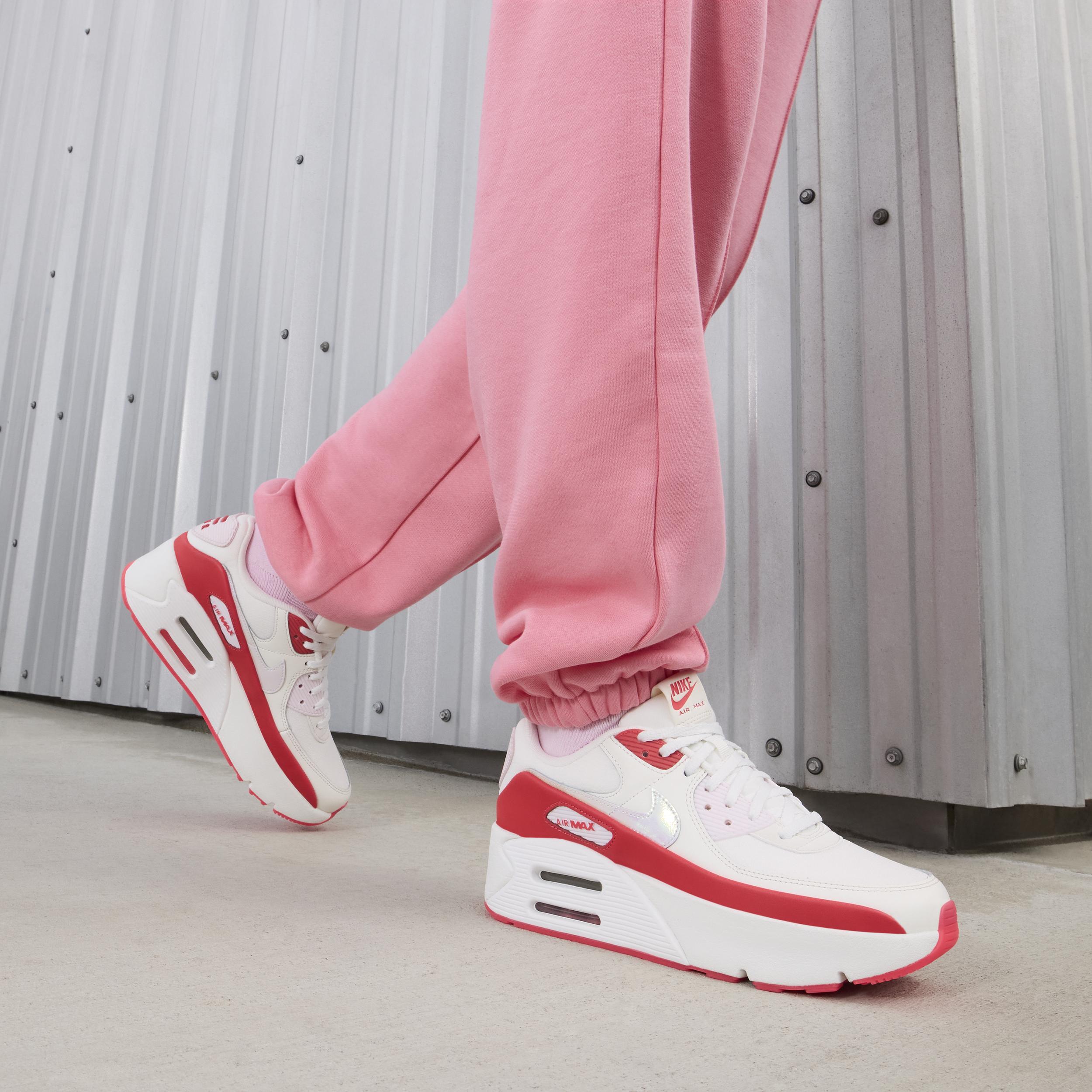 Nike Women's Air Max 0 LV8 Shoes Product Image
