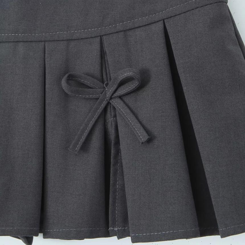 Low Waist Plain Bow Accent Pleated Slit Mini A-Line Skirt Product Image