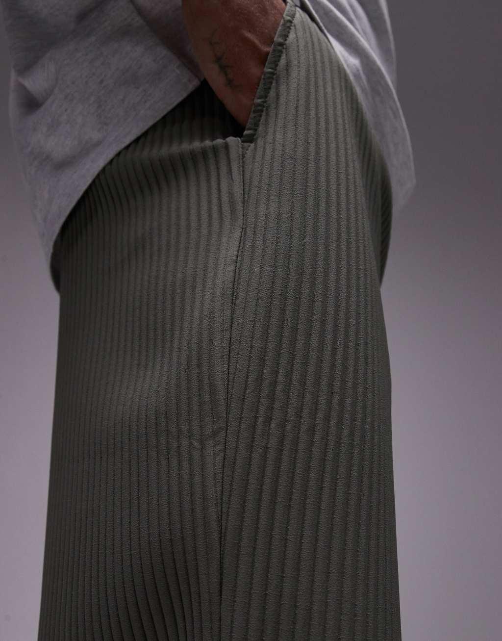 Topman wide leg plisse pants in khaki Product Image