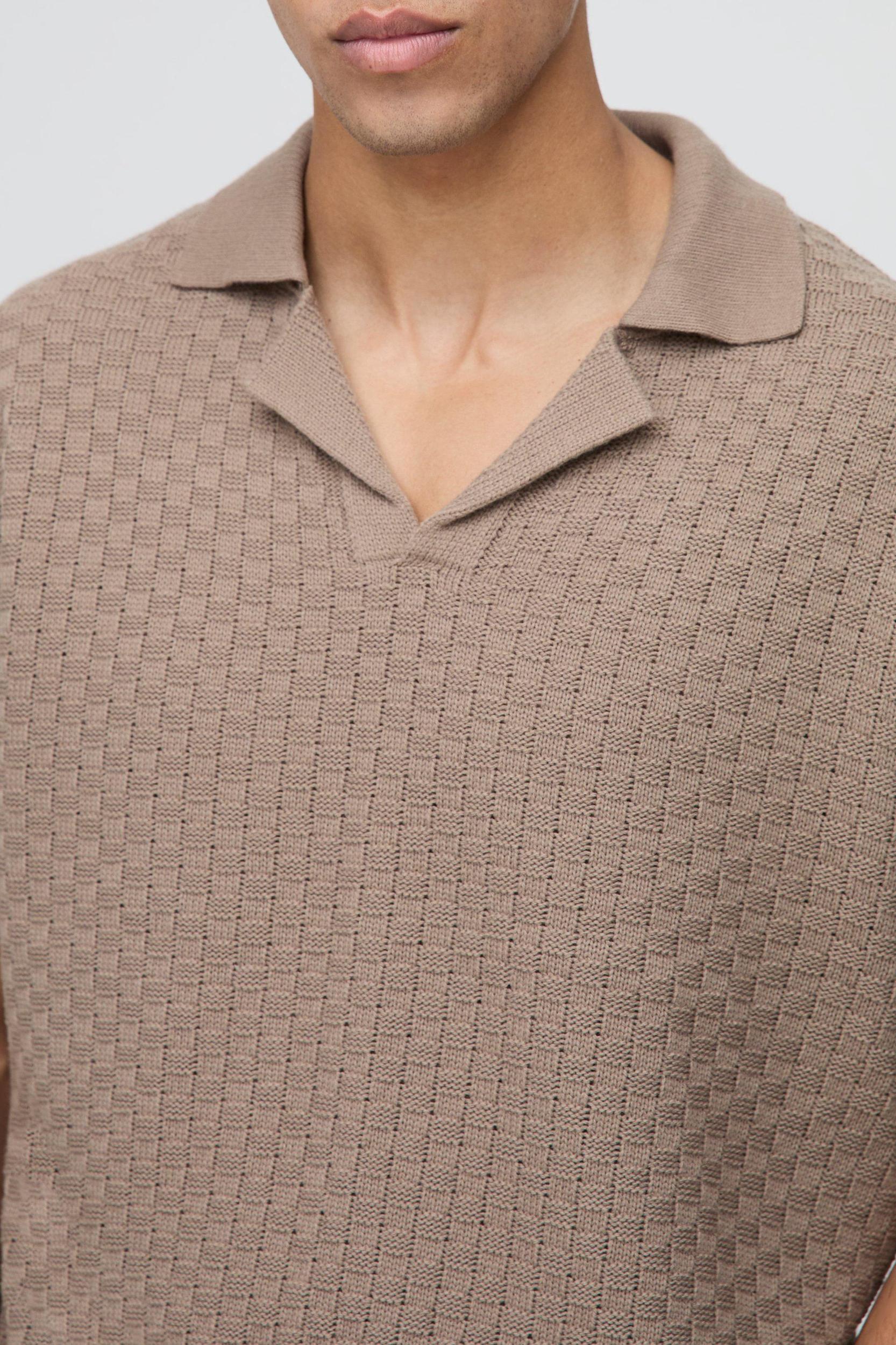 Oversized Boxy Revere Collar Basket Knitted Polo | boohooMAN USA Product Image