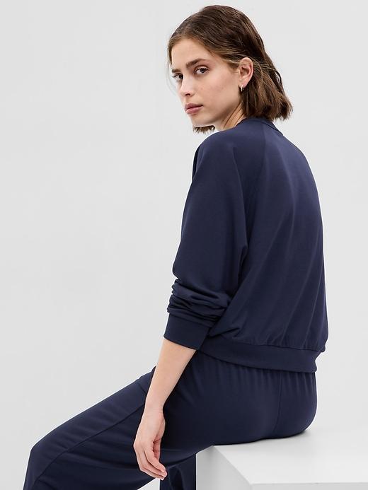 Cloud Light Raglan Sweatshirt Product Image