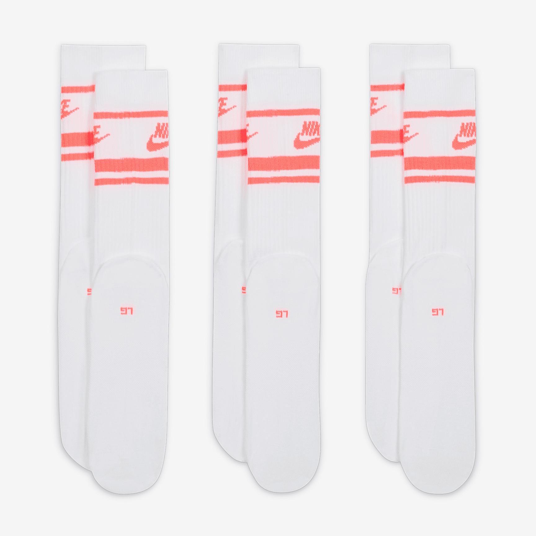 Nike Sportswear Dri-FIT Everyday Essential Crew Socks (3 Pairs) Product Image