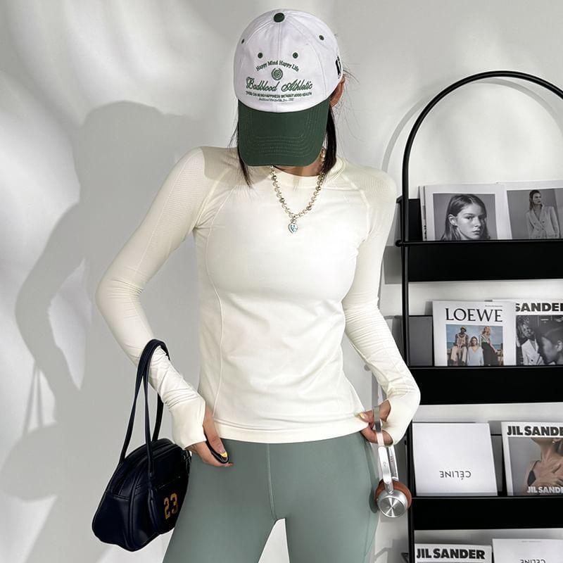 Long-Sleeve Round Neck Plain Raglan Slim Fit Sports T-Shirt Product Image