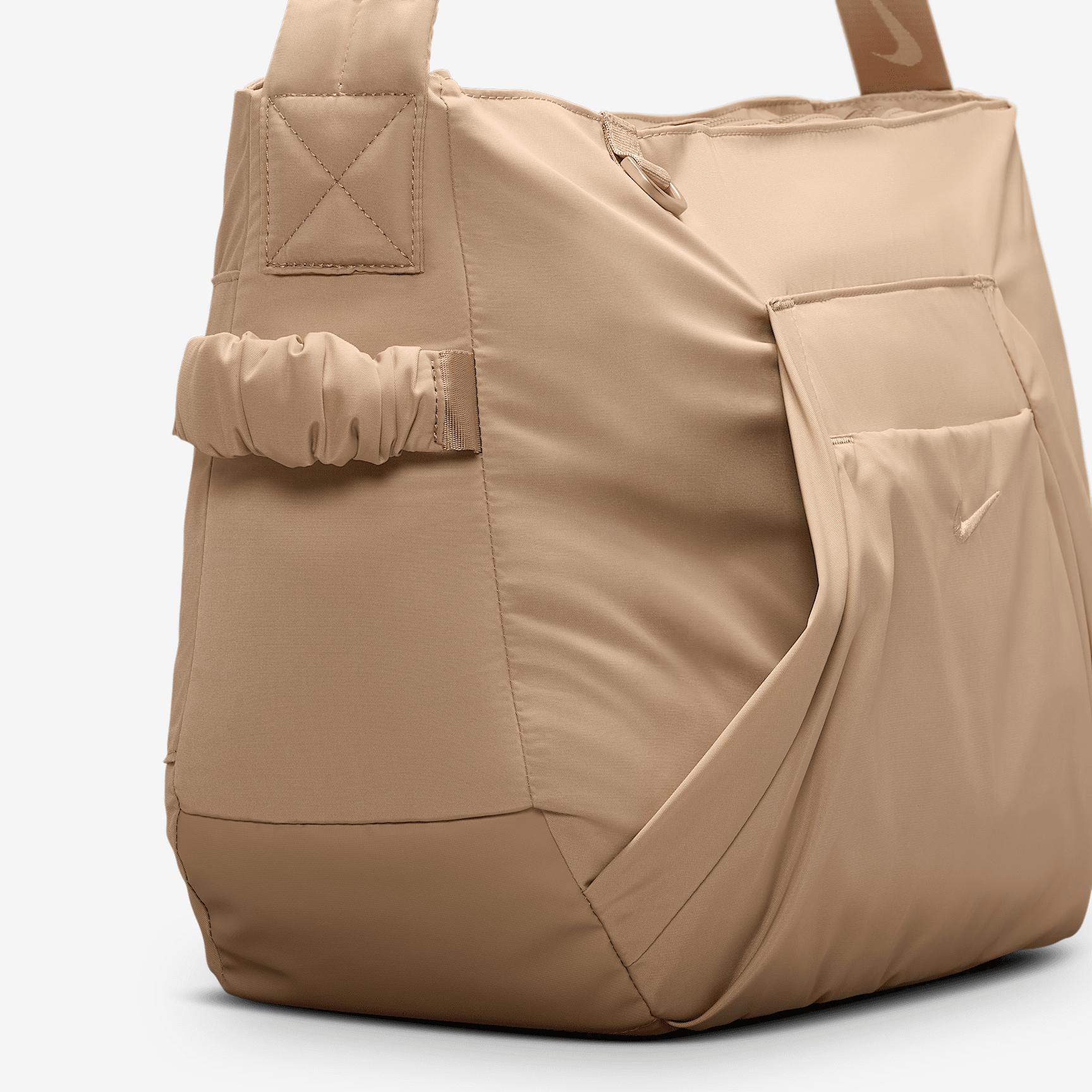 Nike One Tote Bag (25L) Product Image