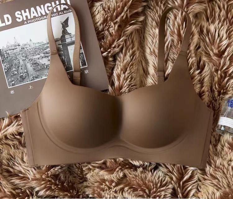 Plain Seamless Wireless Bra Product Image