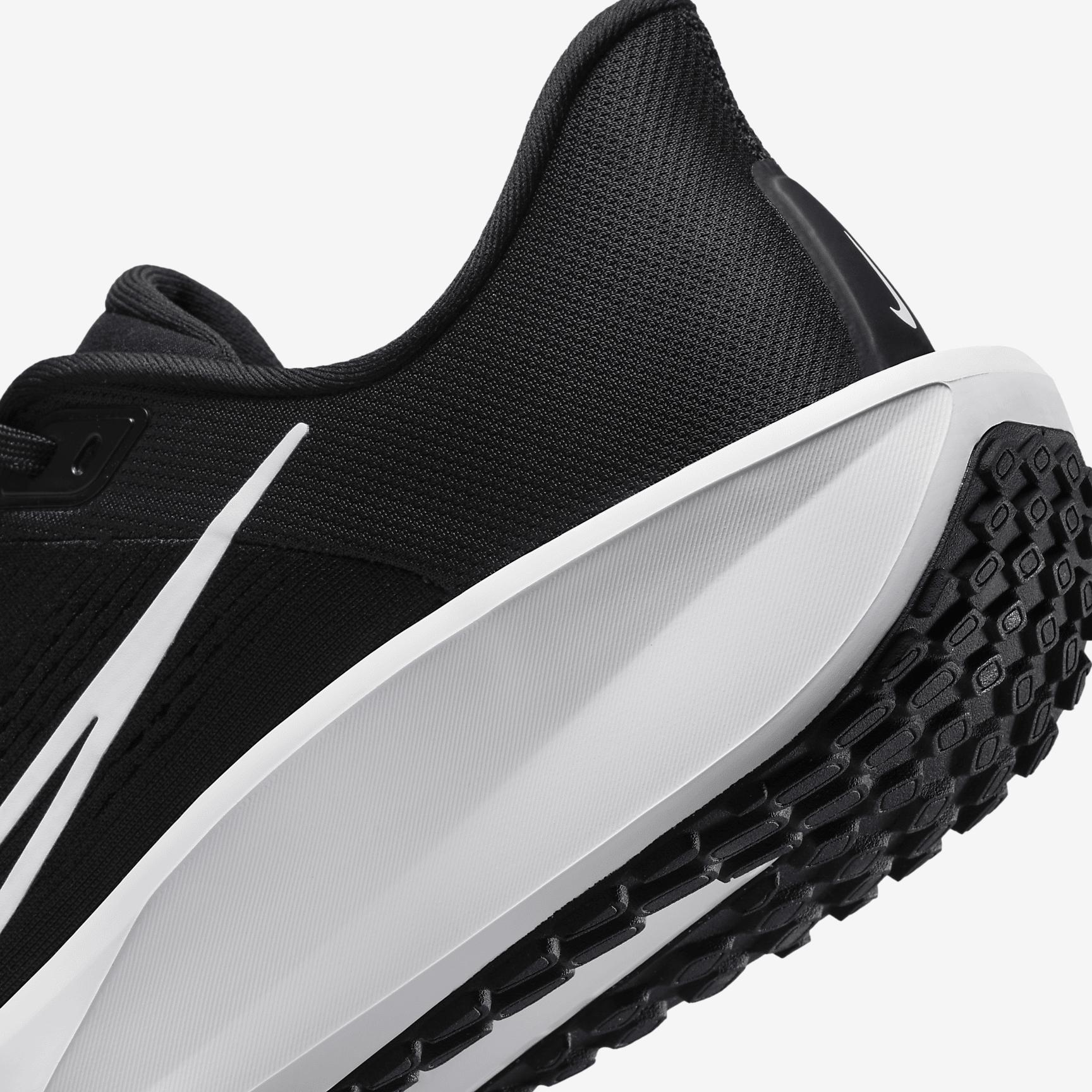 Nike Quest 6 Men's Road Running Shoes Product Image