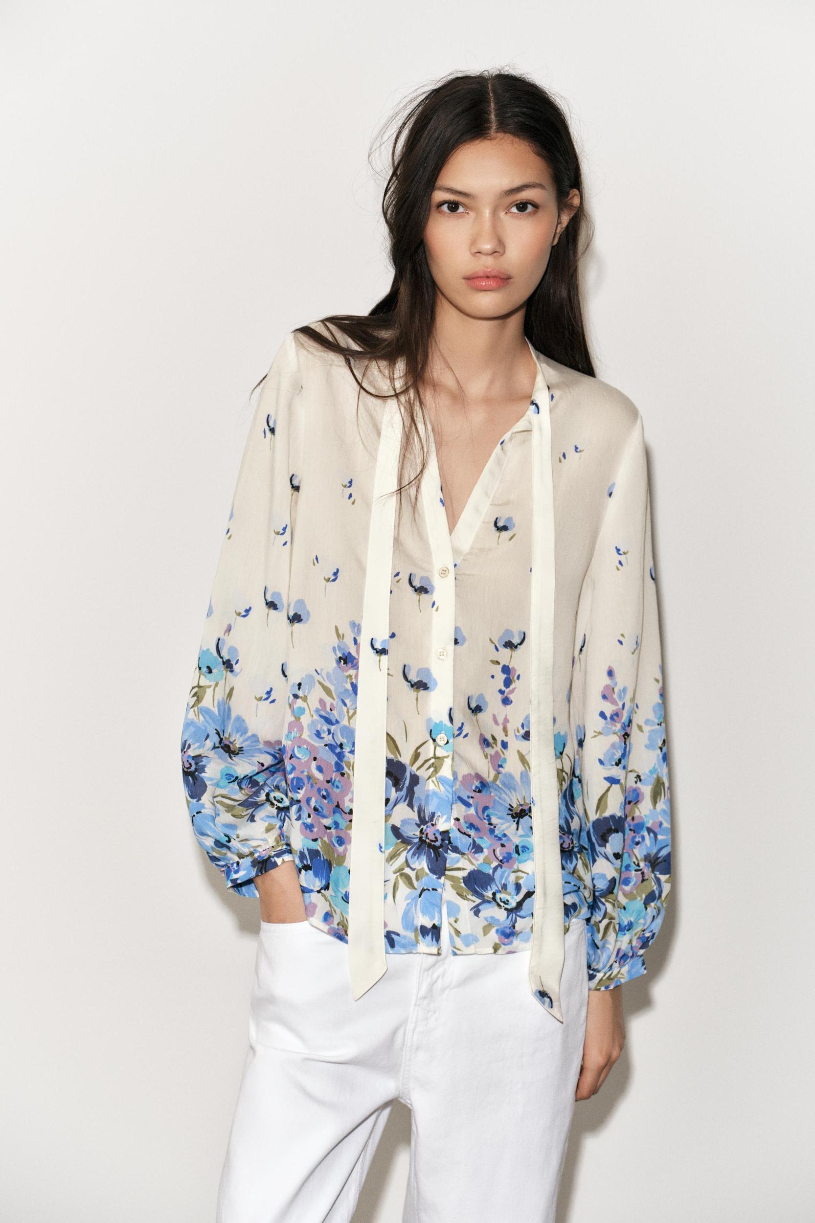TIED PRINT BLOUSE Product Image