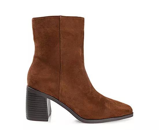 Journee Collection Womens Sloann Ankle Boot Product Image