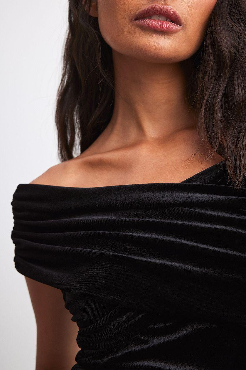 Off Shoulder Velvet Top Product Image