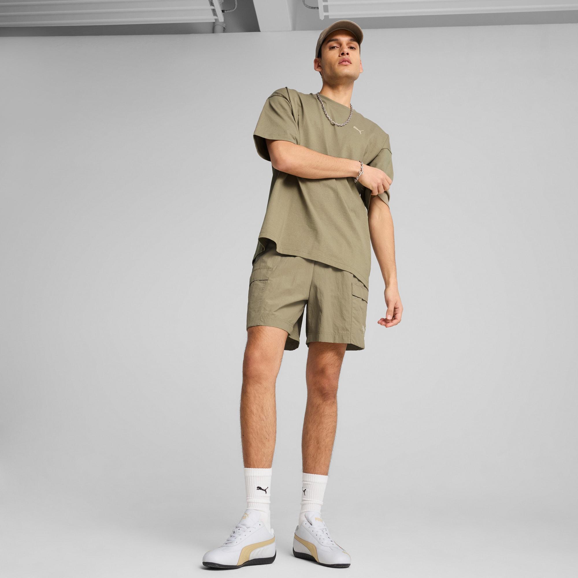 WARDROBE ESSENTIALS Men's Relaxed 6" Cargo Shorts Product Image
