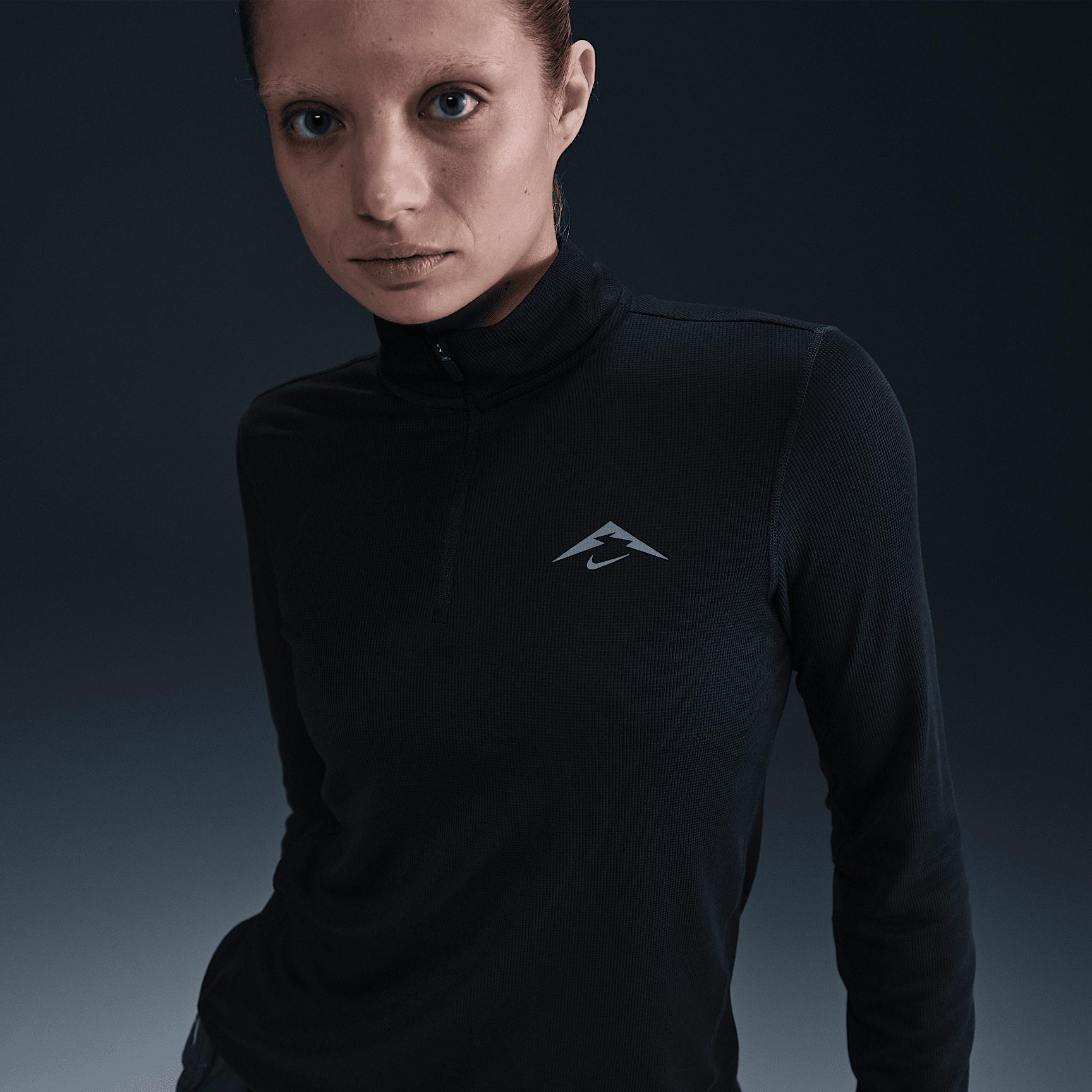 Nike Trail Women's Dri-FIT 1/4-Zip Running Mid-Layer Top Product Image