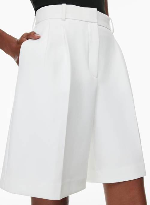 pleated bermuda short Product Image