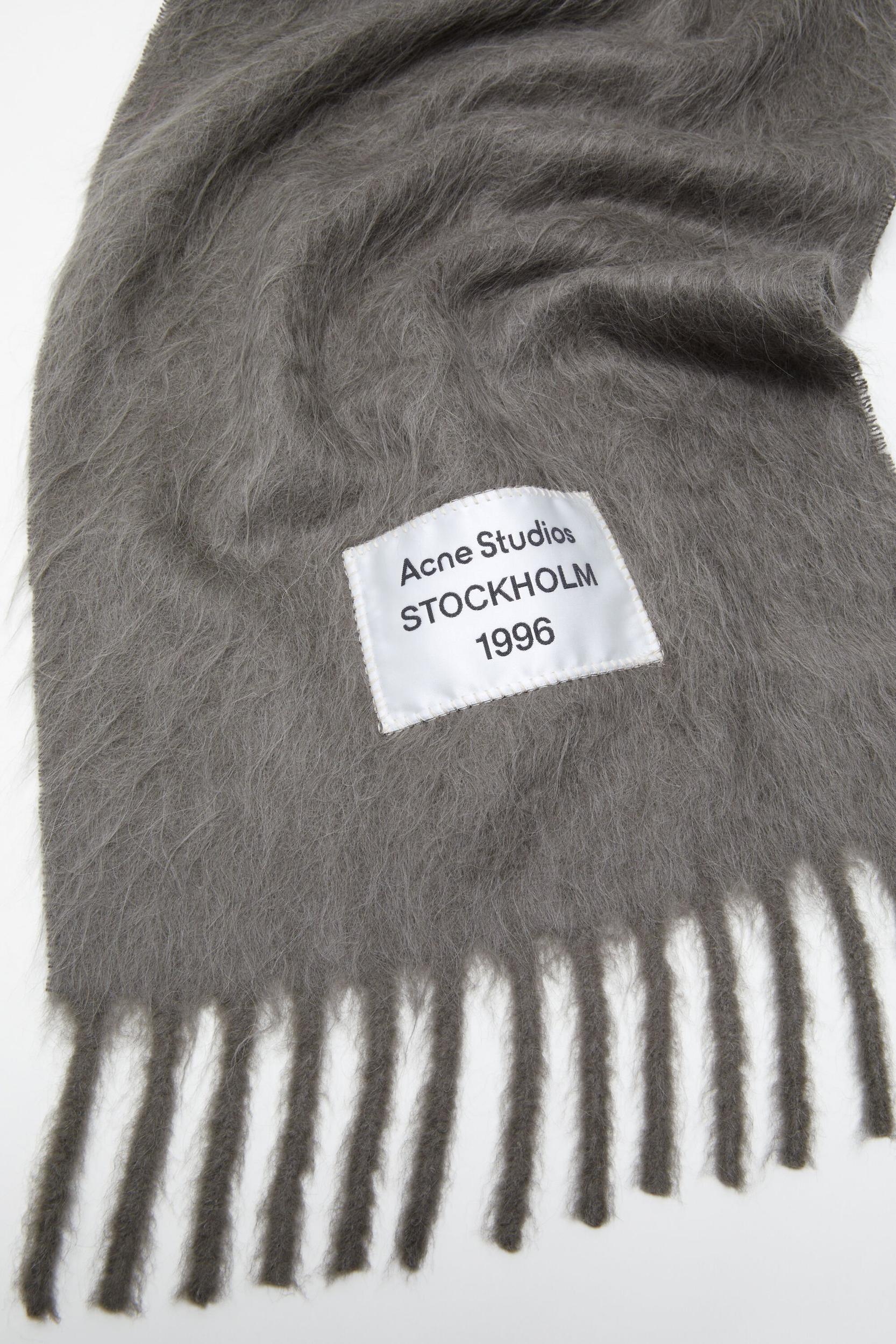 Fringe alpaca scarf Product Image
