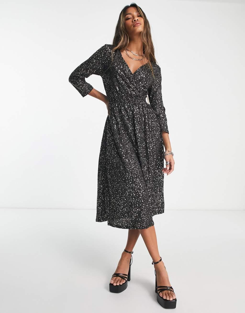 Only wrap midi dress in black and gold Product Image
