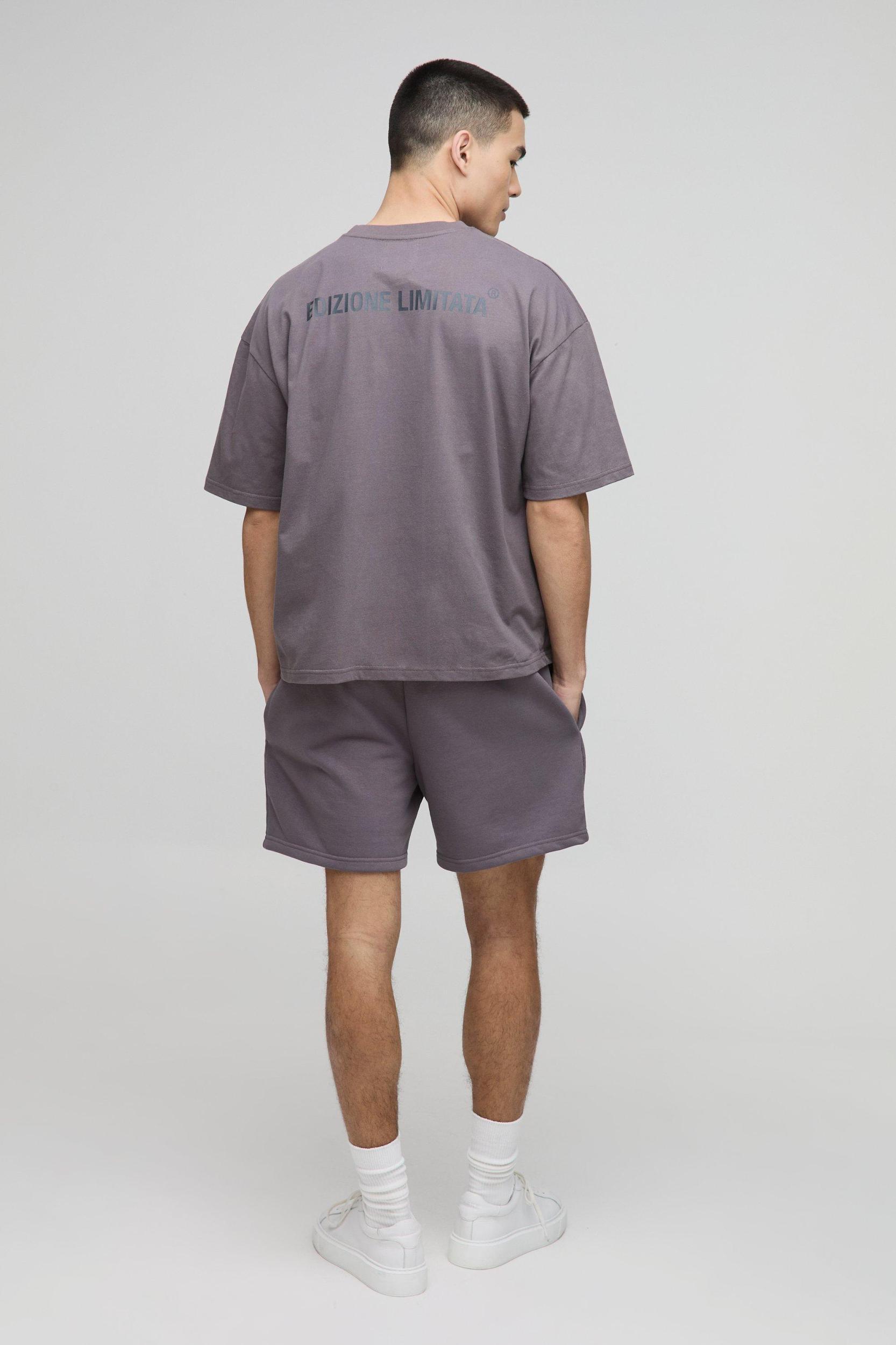 Relaxed Edizione Limitata Short Length Heavyweight Shorts | boohooMAN USA Product Image