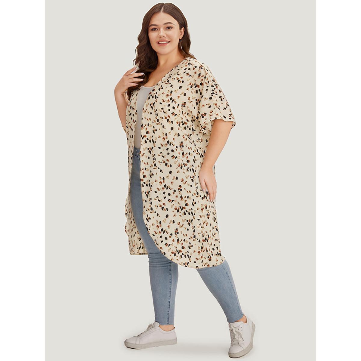 Plus Size Allover Print Open Front Dolman Sleeve Kimono Women Ivory Casual Scalloped Dailywear Kimonos BloomChic 22-24/3X Product Image