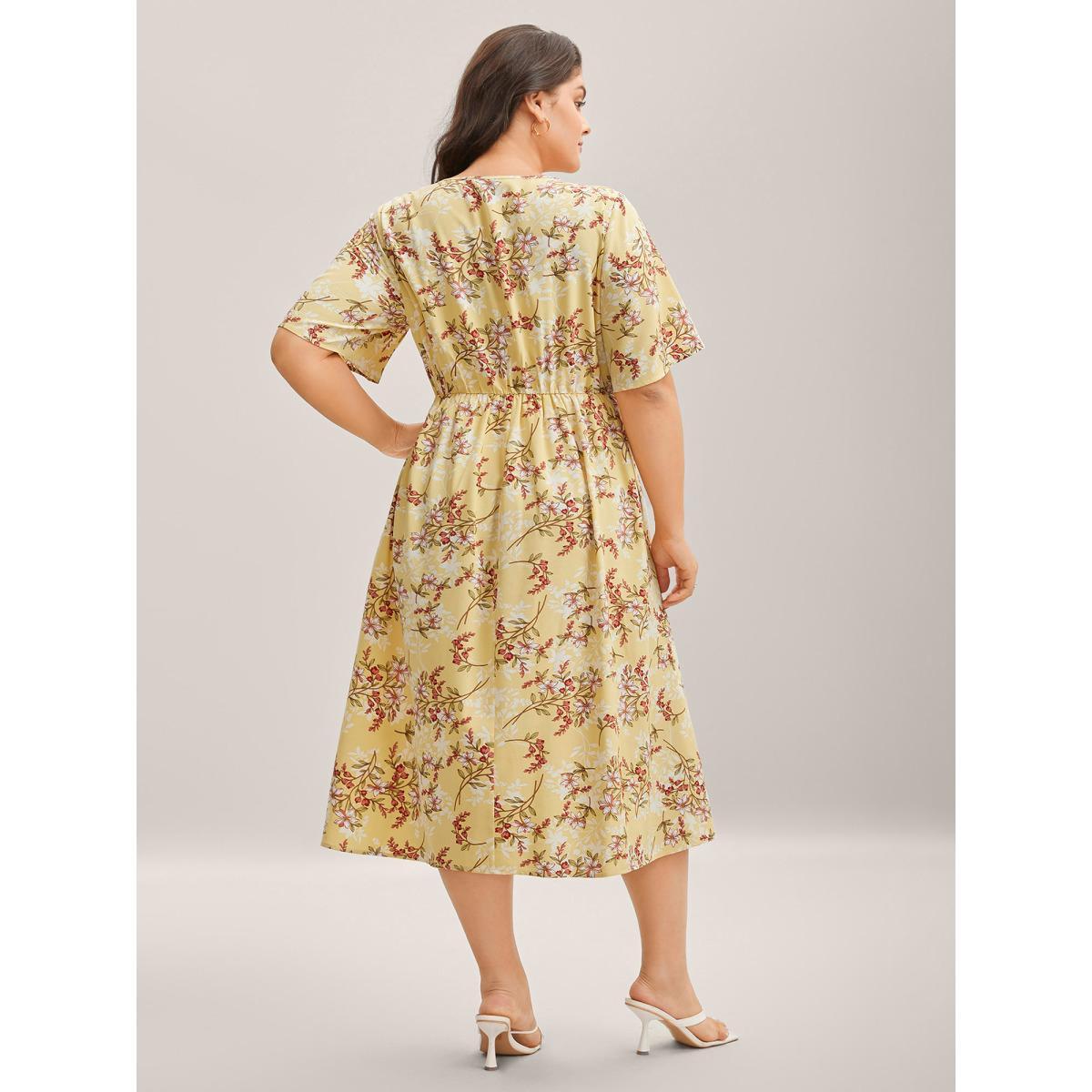 Plus Size Large Flower Print Pockets Surplice Midi Dress Lightyellow Women Overlap Collar Half Sleeve Curvy BloomChic 18-20/2X Product Image