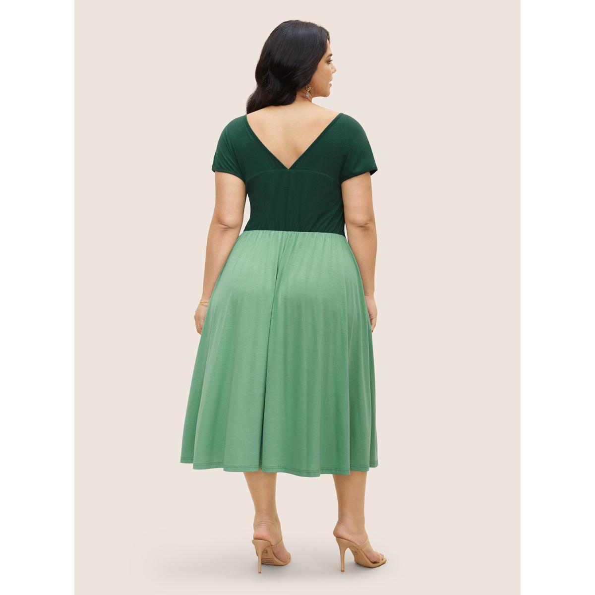 Plus Size Everywhere Dress - Two Tone Drawstring Dress Palemauve Women Elegant Patchwork Non Cap Sleeve Curvy BloomChic 12/L Product Image
