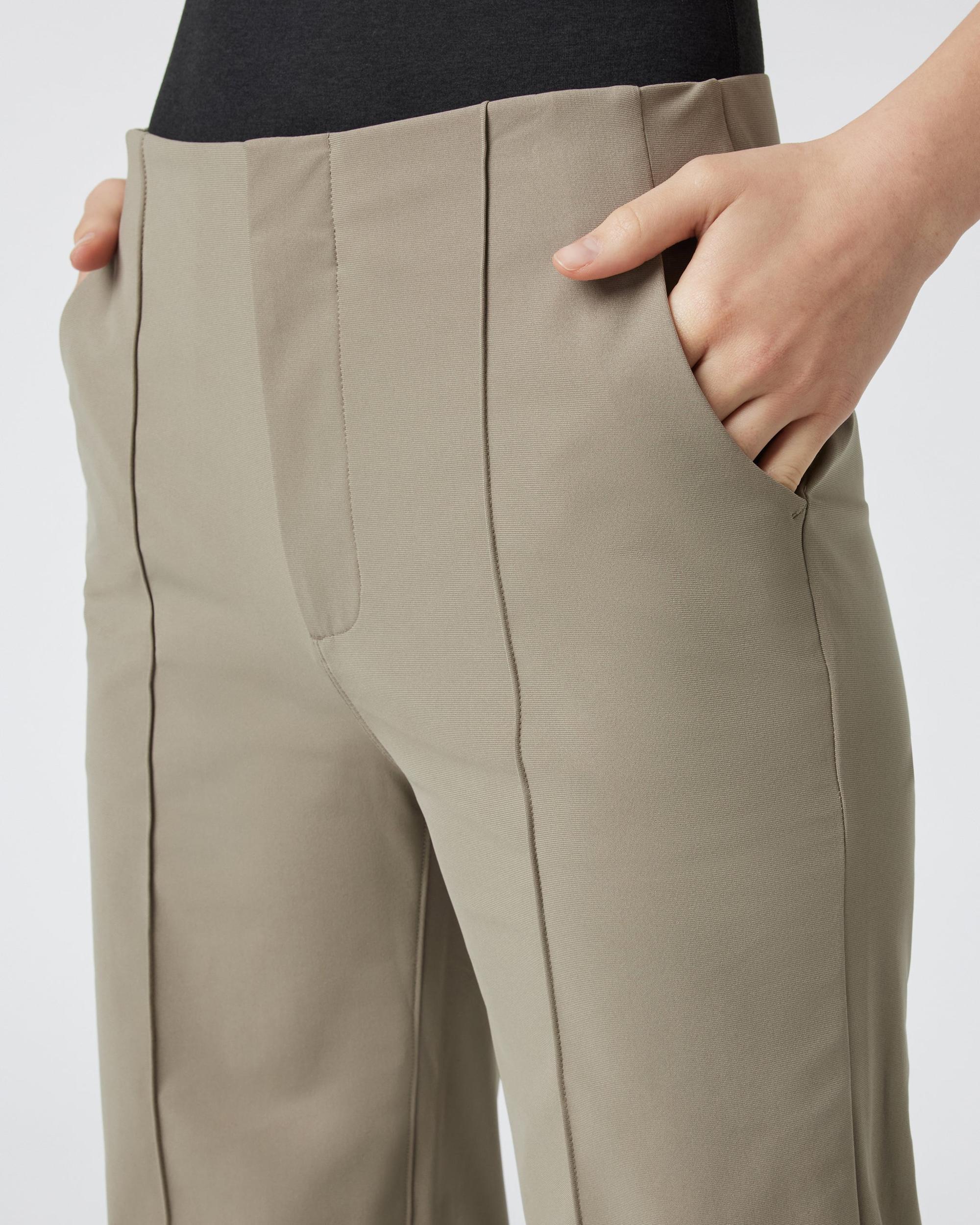 Womens Meta Wideleg - Long Product Image