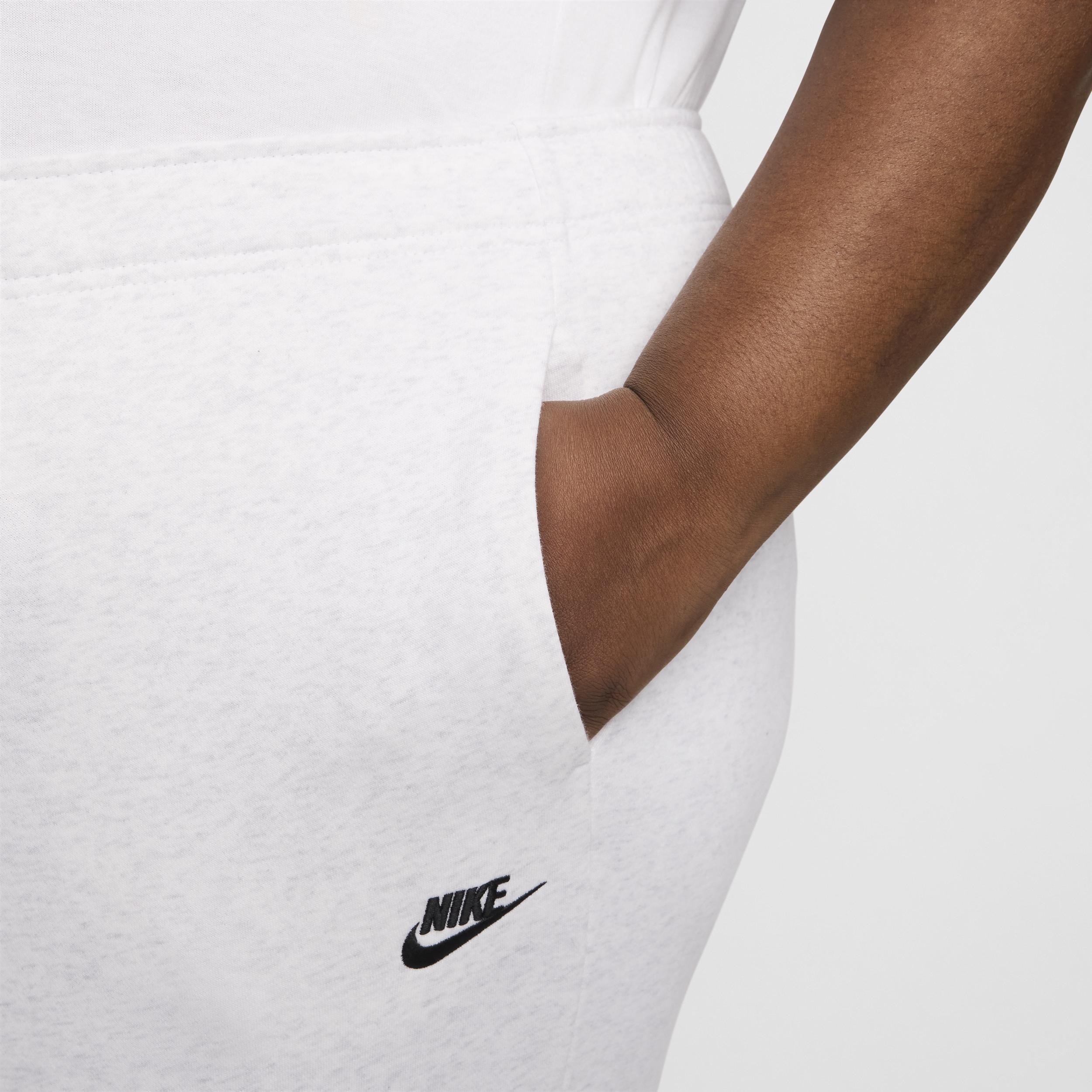 Women's Nike Sportswear Club Fleece Mid-Rise Jogger Pants (Plus Size) Product Image