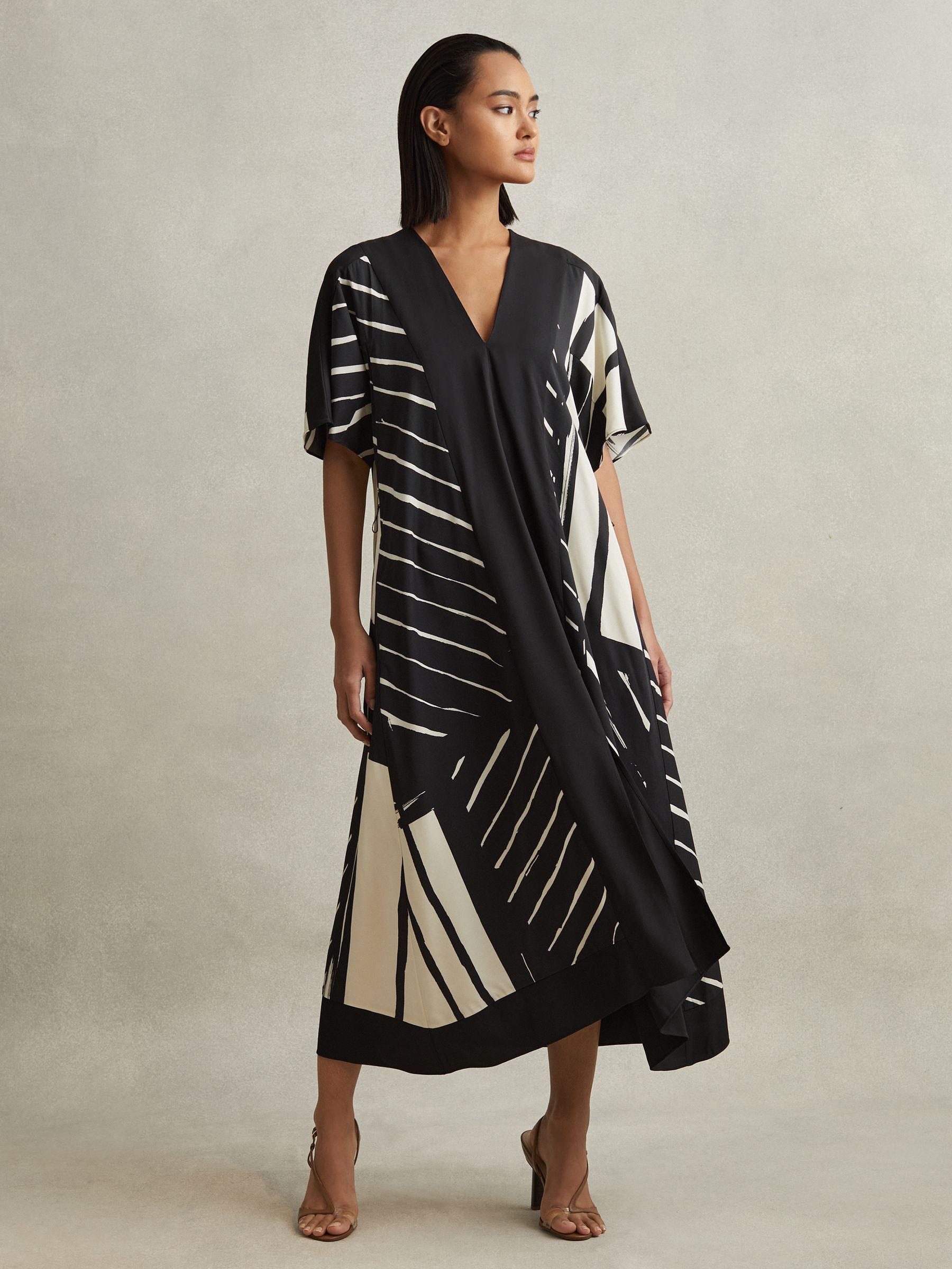 Printed Fit and Flare Midi Dress in Black/White Product Image