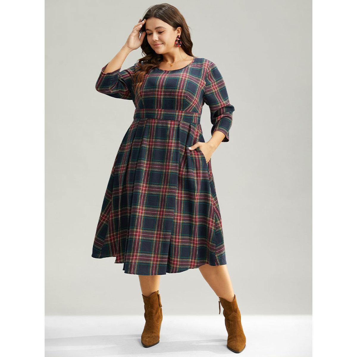 Plus Size Christmas Plaid Pocket Elastic Waist Midi Dress DarkBlue Women Elegant Printed Round Neck Elbow-length sleeve Curvy Midi Dress BloomChic 30/6X Product Image