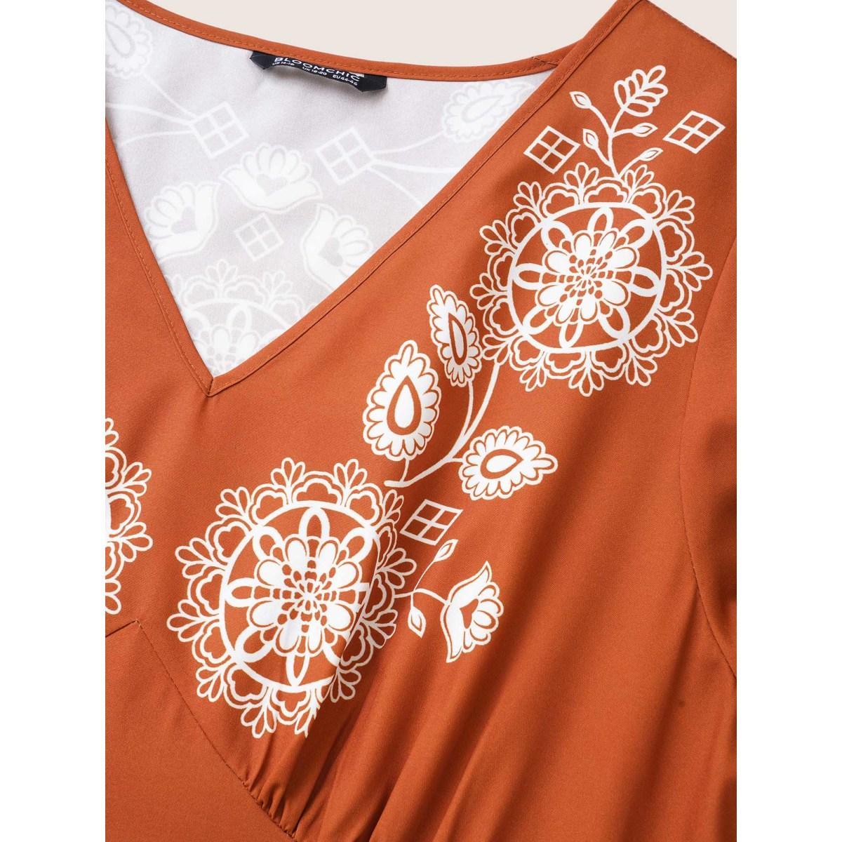 Plus Size Bandana Print Pocket Pleated Detail Dress Rust Women Resort Non V-neck Half Sleeve Curvy Midi Dress BloomChic 22-24/3X Product Image