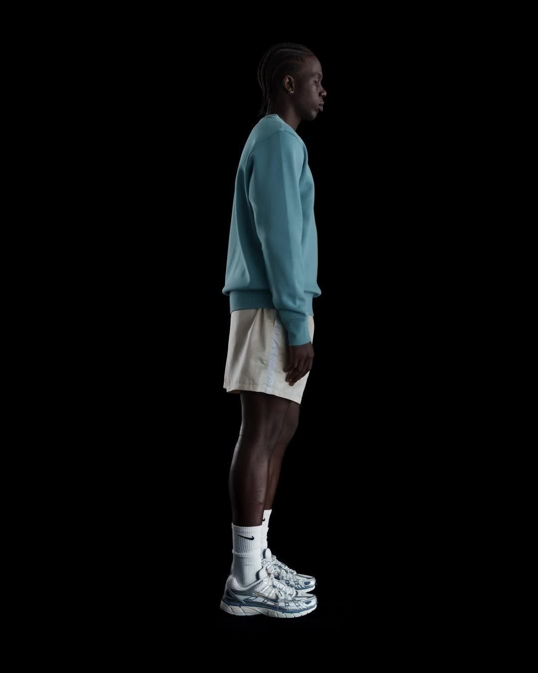 Nike Men's Club Fleece Crew Product Image