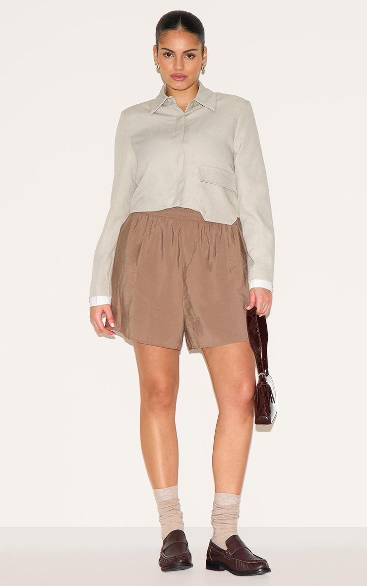 Plus Brown Peached Woven Elasticated Waist Shorts Product Image