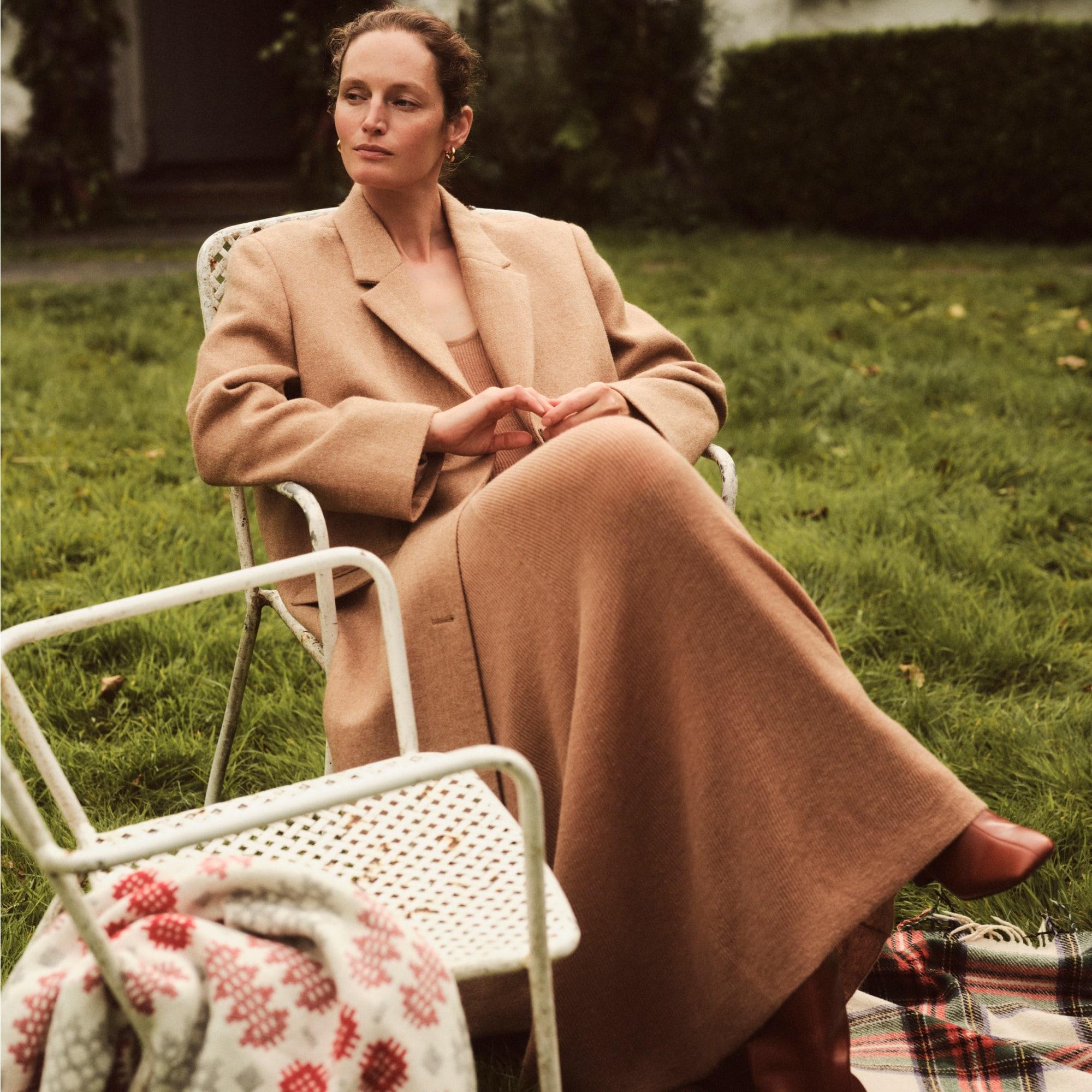 Palais double-breasted topcoat in Italian wool-blend melton Product Image