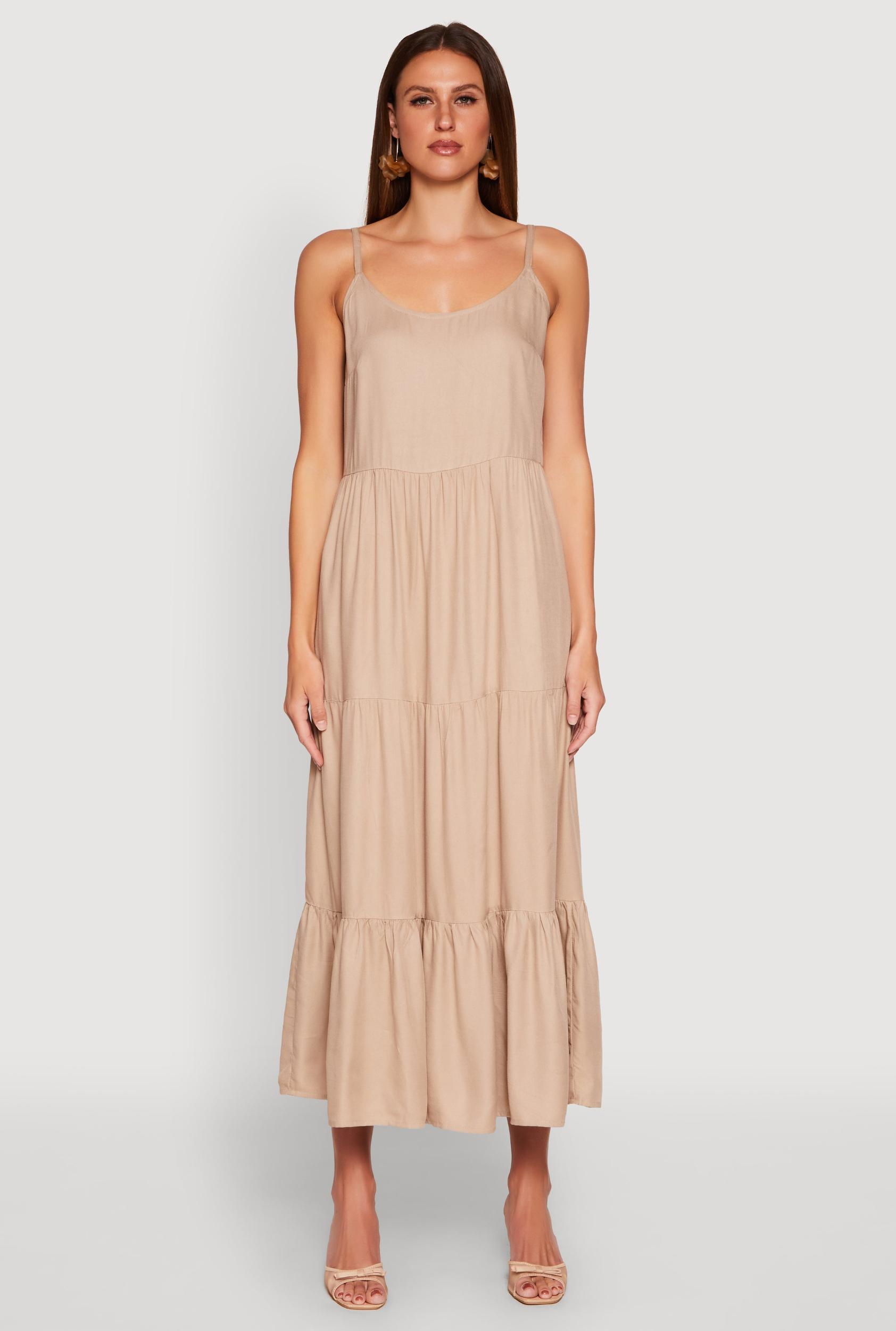 Womens Scoop Neck Tiered Maxi Dress Product Image