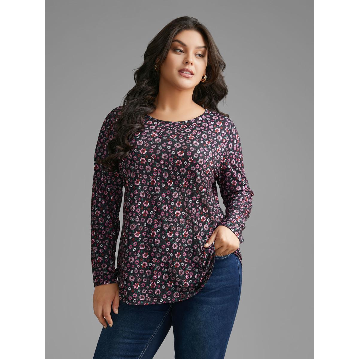 Plus Size Ditsy Floral Crew Neck Curved Hem T-shirt Multicolor Women Elegant Non Natural Flowers Round Neck Everyday T-shirts BloomChic 10/M Product Image