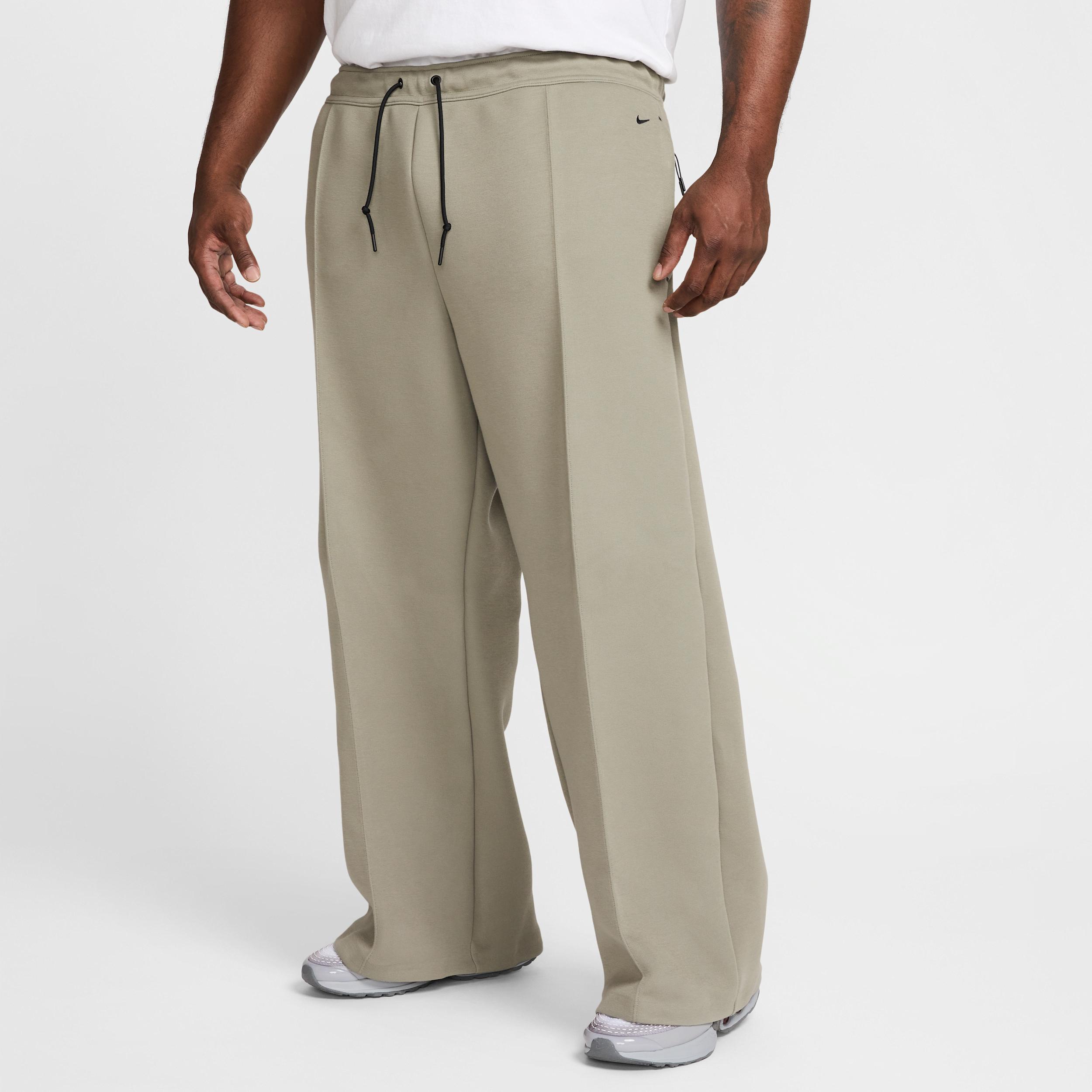 Nike Men's Tech Wide-Leg Fleece Pants Product Image