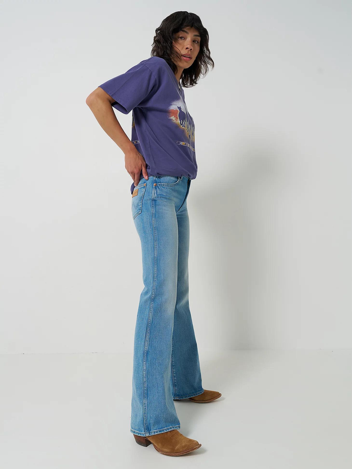 Women's 70's Flare Jean | Women's JEANS | Wrangler® Product Image