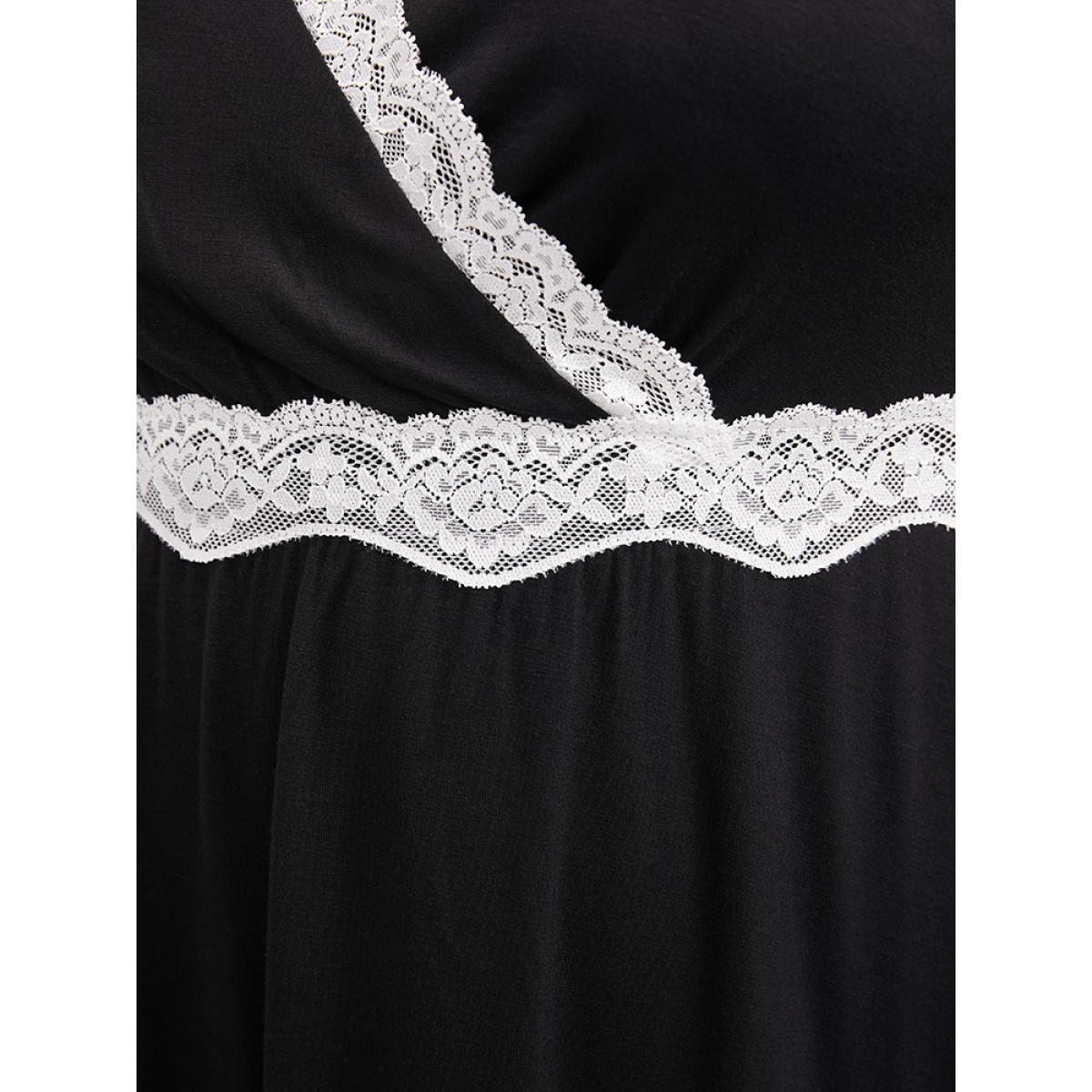 Plus Size Solid Contrast Lace Trim Cami Night Dress Women Black Elegant Plain Spaghetti Strap Loungewear BloomChic 12/L Product Image