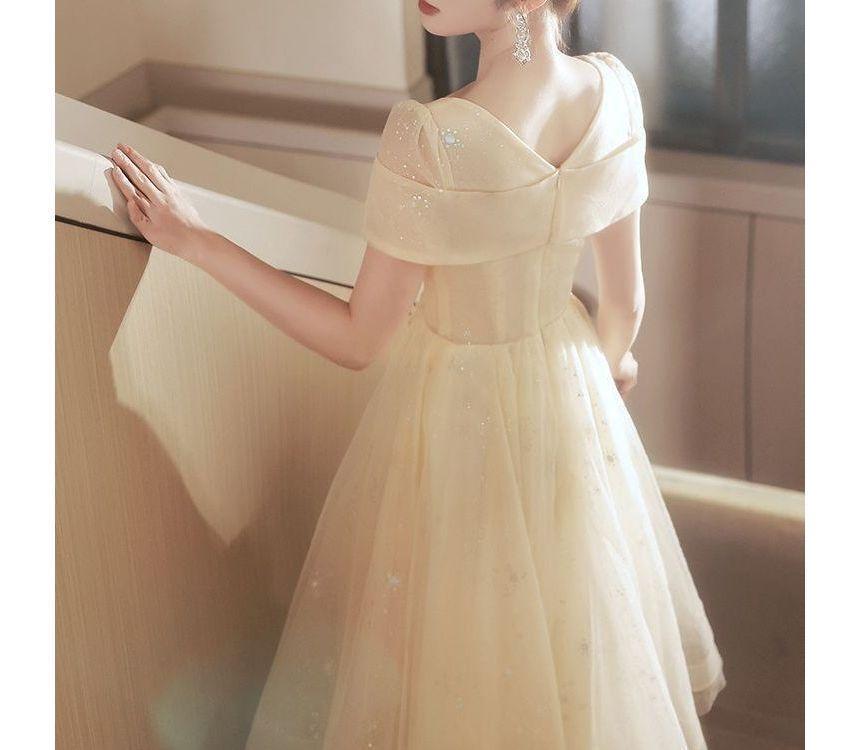 Short-Sleeve Square Neck Mesh A-Line Evening Gown Product Image