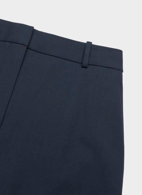 chisel skirt Product Image