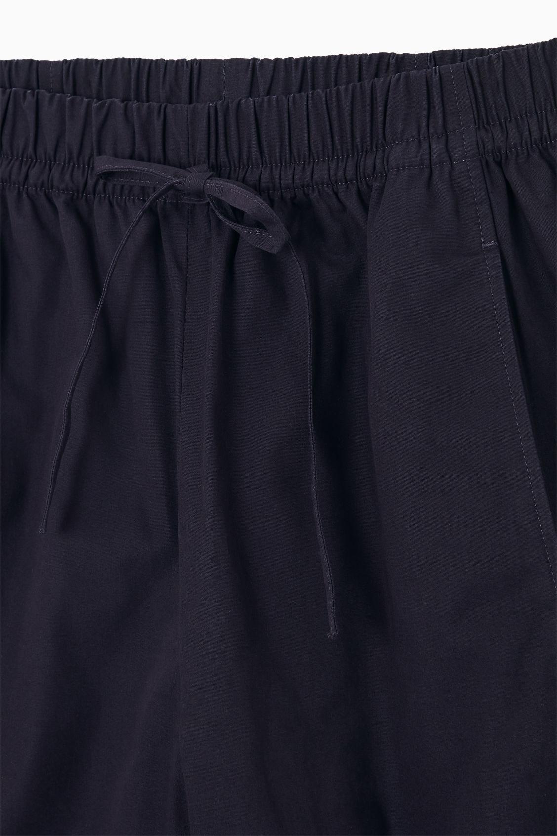 ELASTICATED BARREL-LEG PANTS Product Image