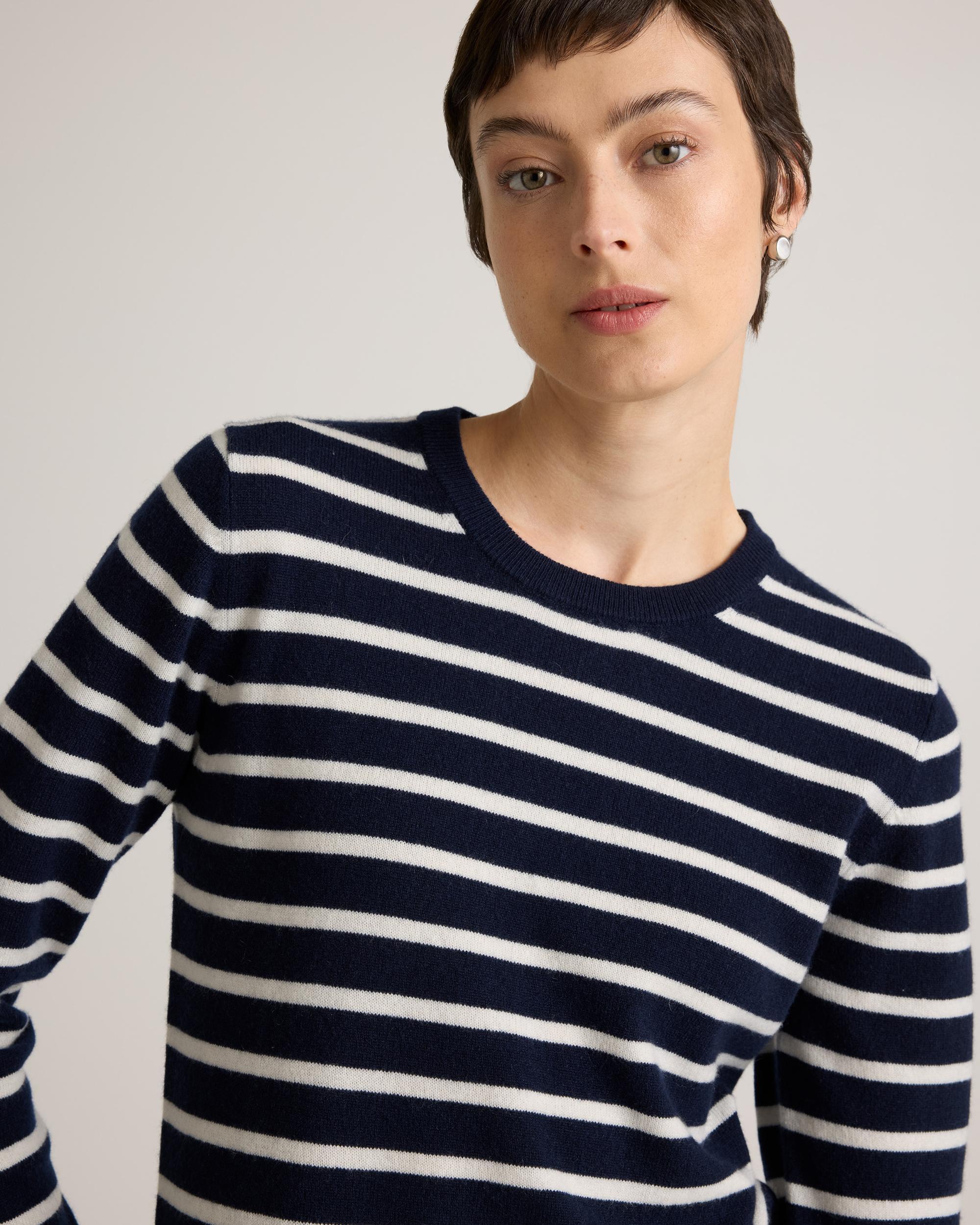 Quince | Women's Mongolian Cashmere Crewneck Sweater Product Image