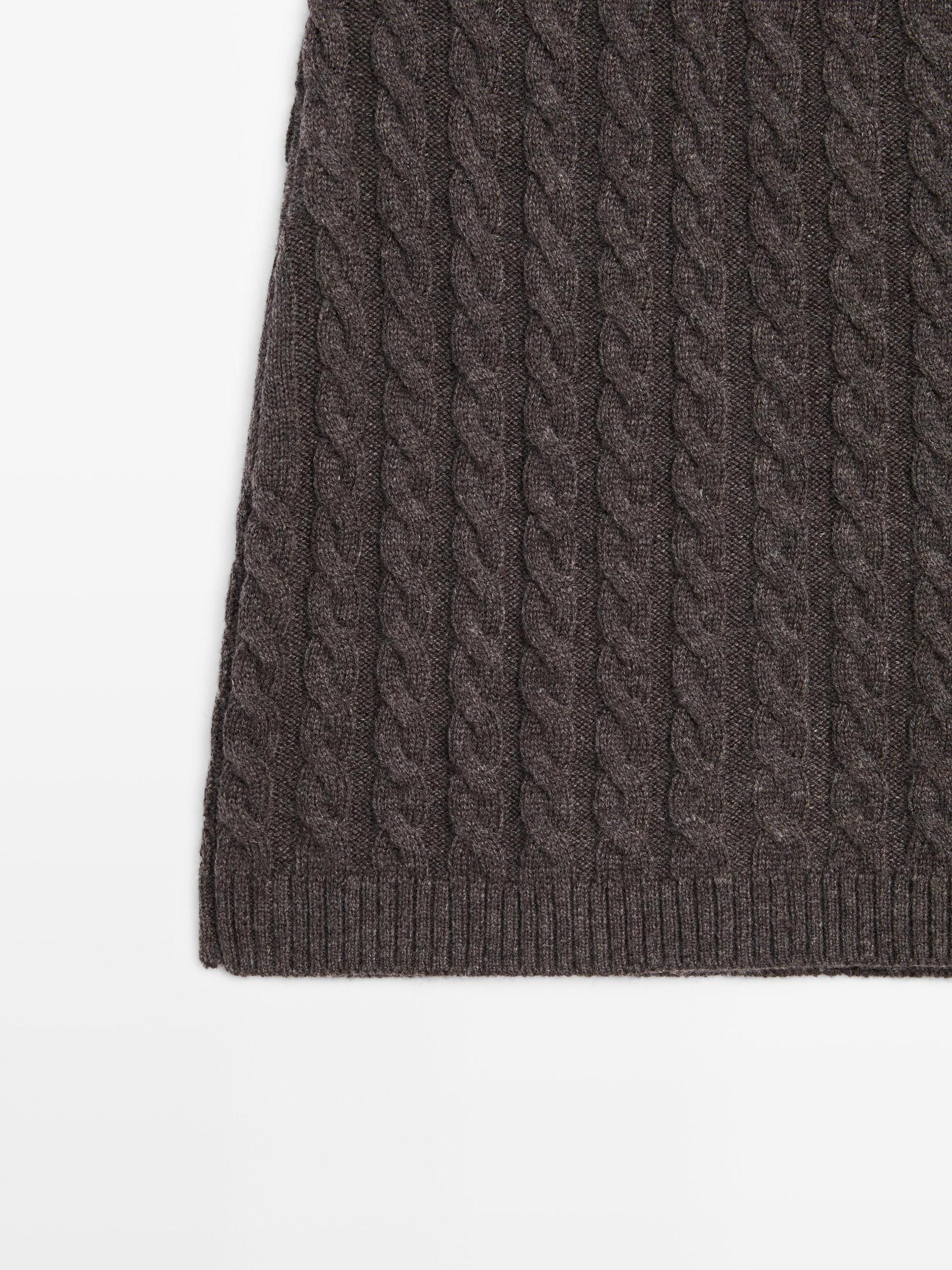 Long knit skirt Product Image