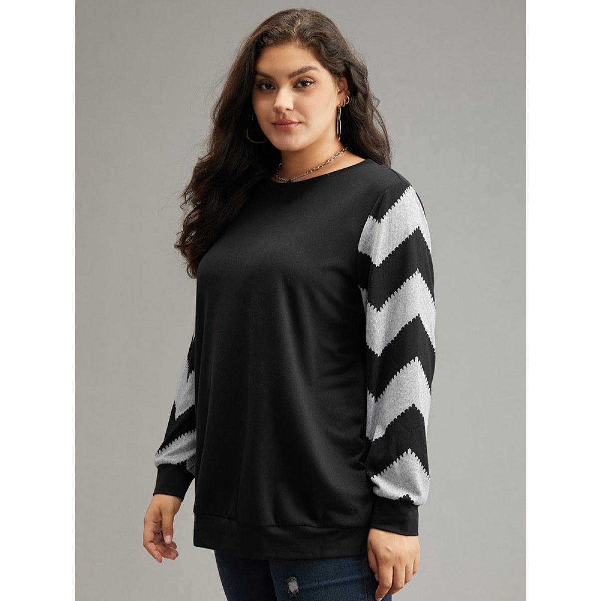 Plus Size Geometric Patchwork Round Neck Sweatshirt Women DarkBlue Casual Elastic cuffs Round Neck Dailywear Sweatshirts BloomChic 22-24/3X Product Image