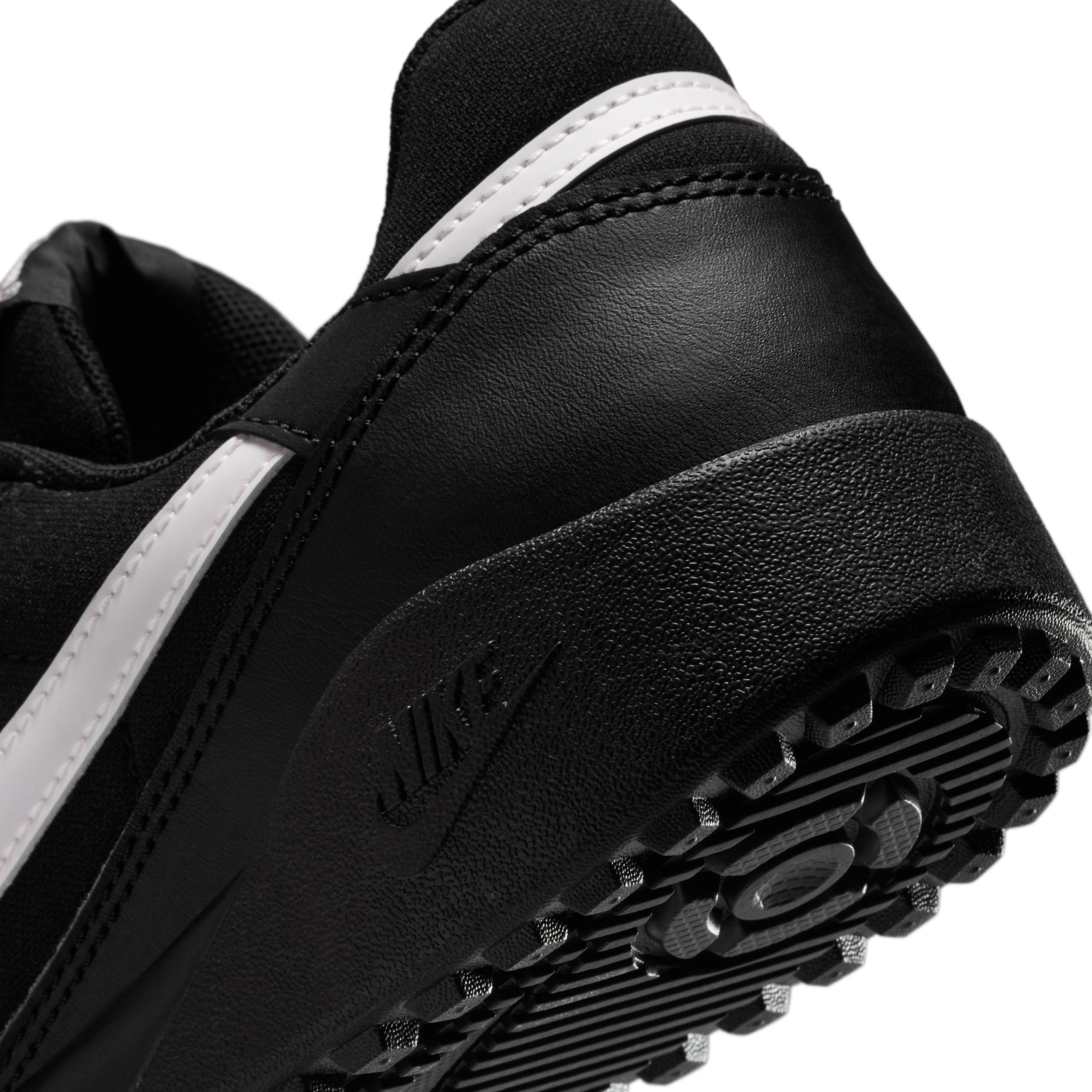 Nike Women's Terra Manta Shoes Product Image