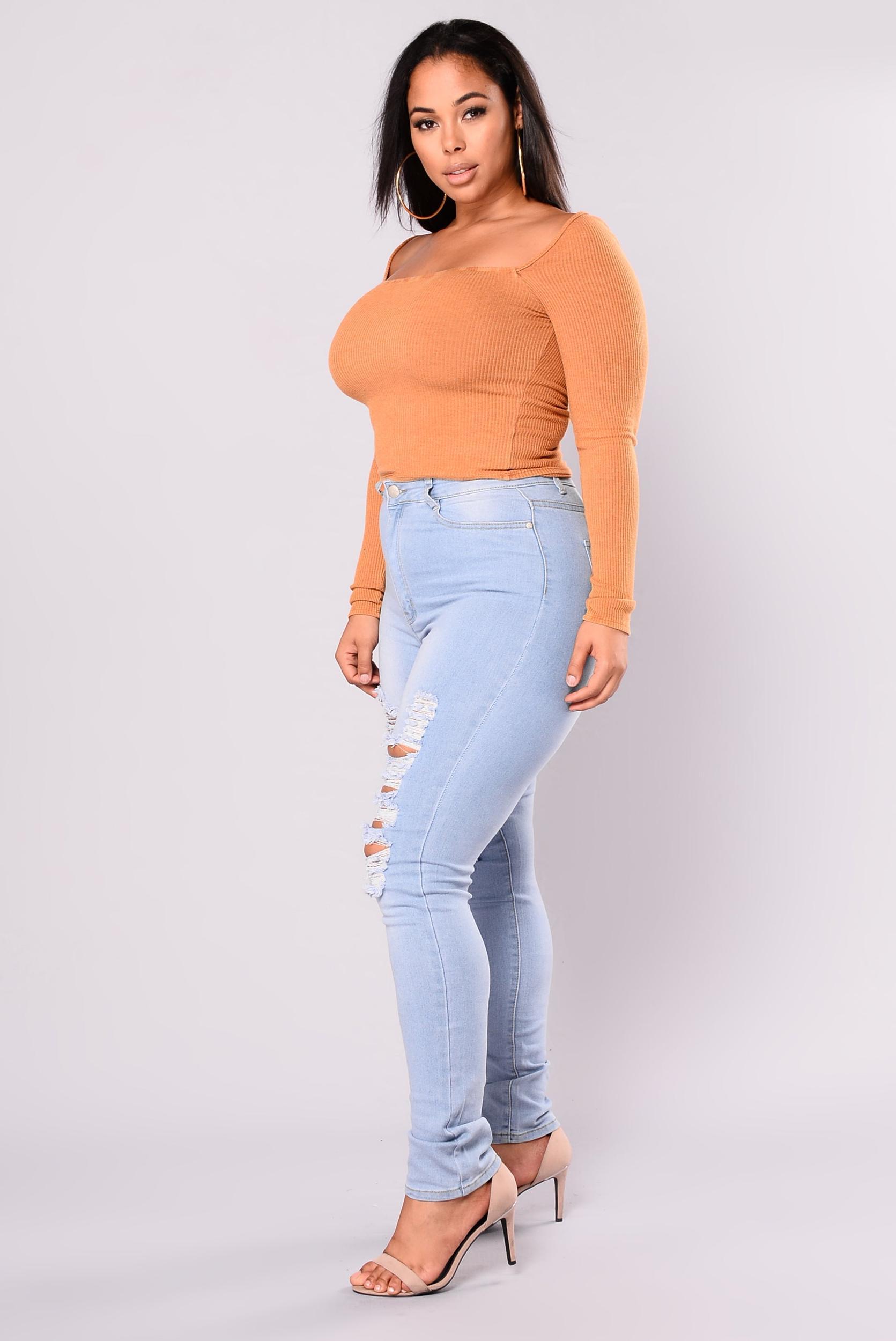 Drive To The Ocean Jeans - Light Blue Wash Product Image