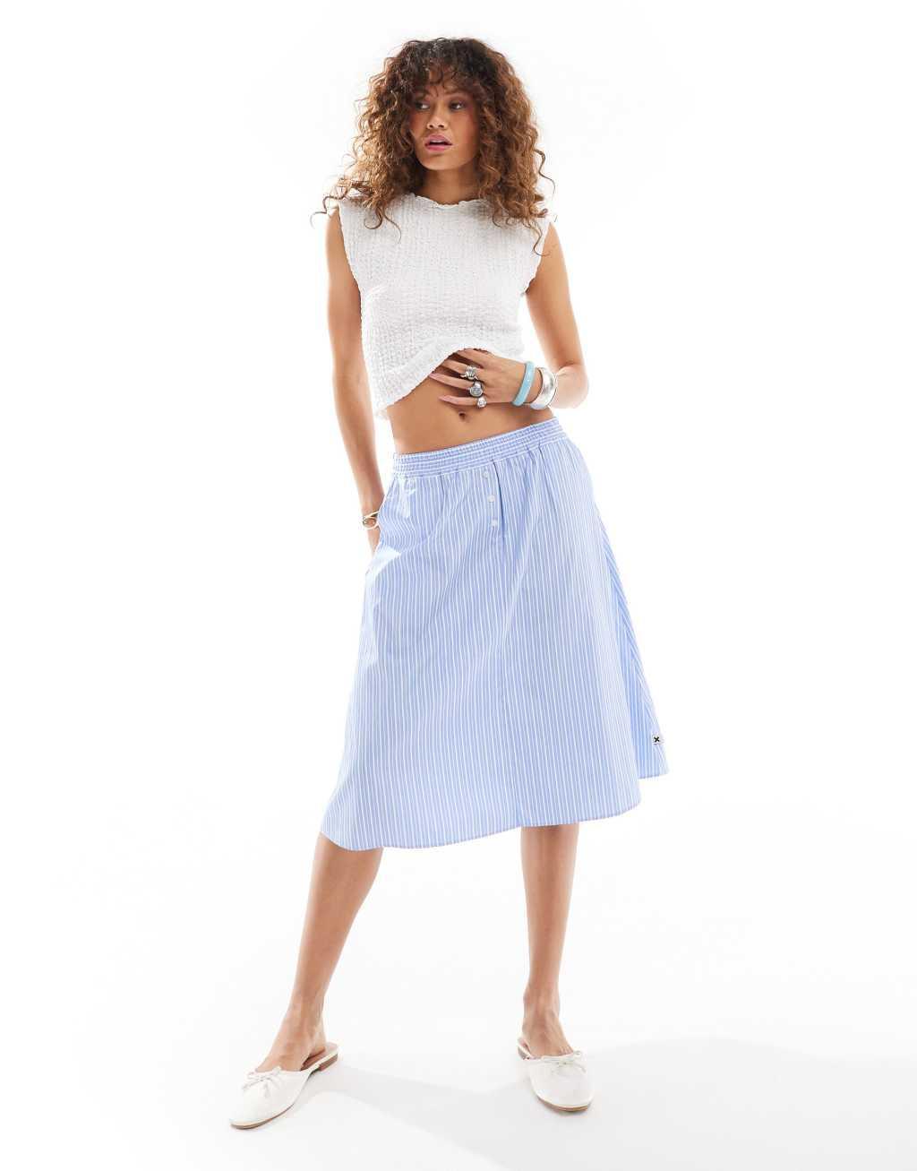 Noisy May textured cap sleeve top in white Product Image